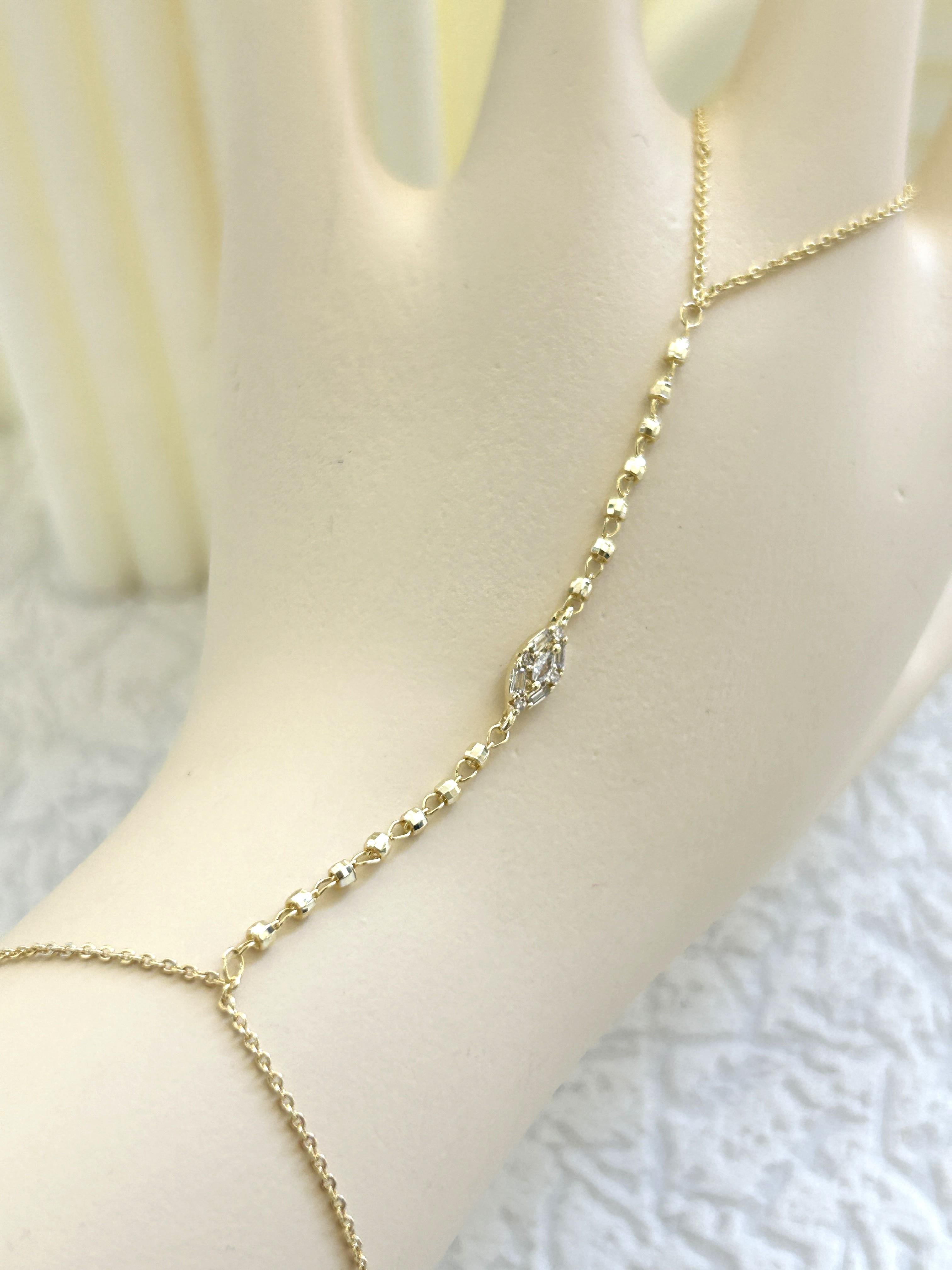 Elips Zirkon Taş Detay Gold Şahmeran