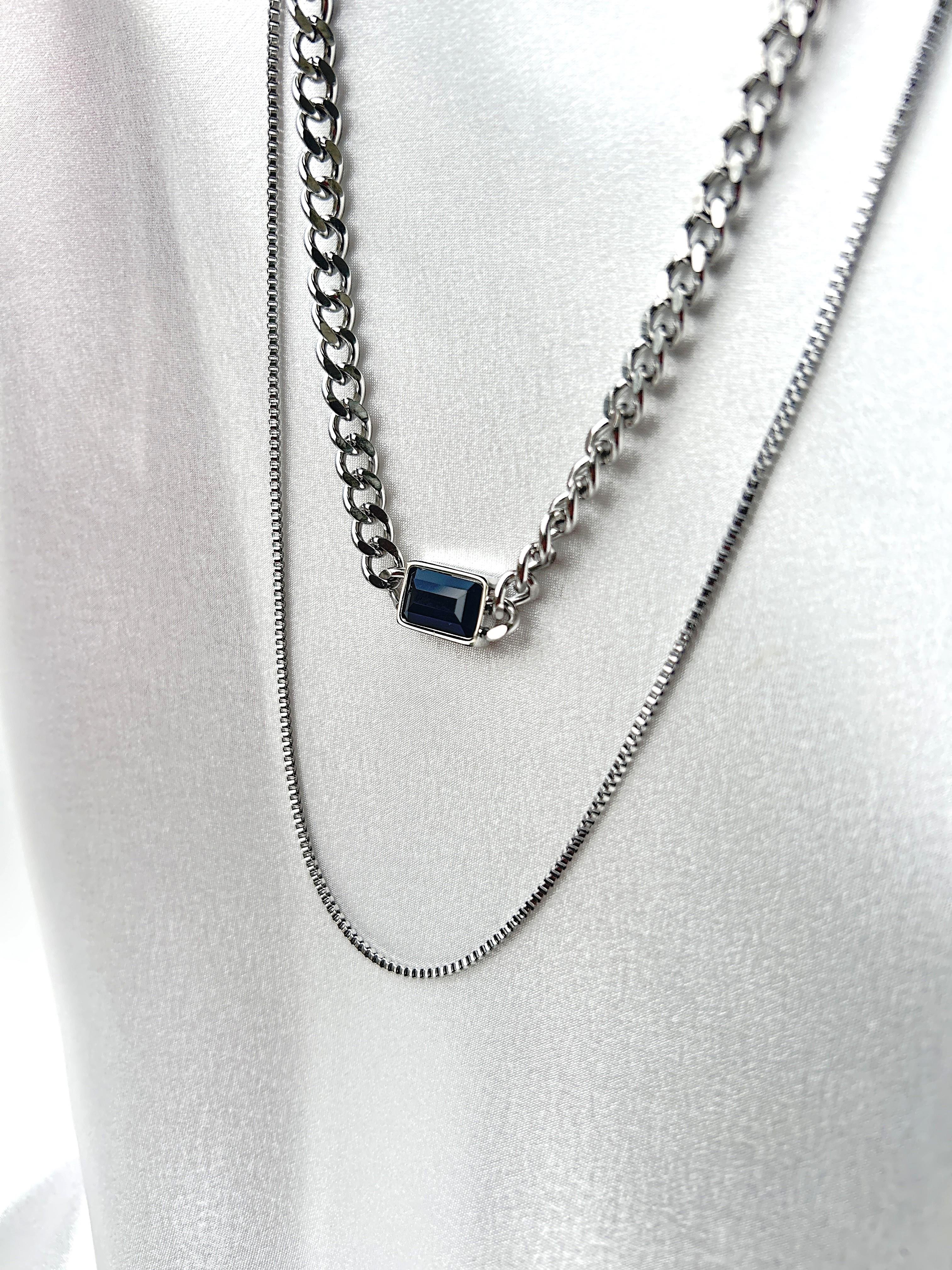 İKİLİ SİYAH TAŞLI SİLVER ÇELİK KOLYE