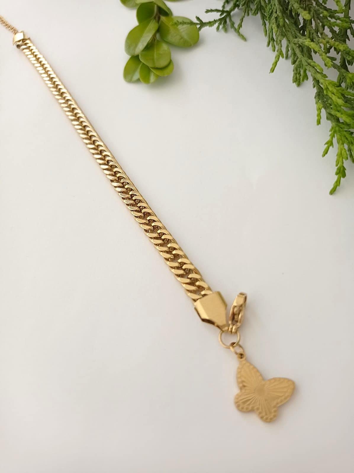 Kelebek Uçlu Çelik Gold Zincir