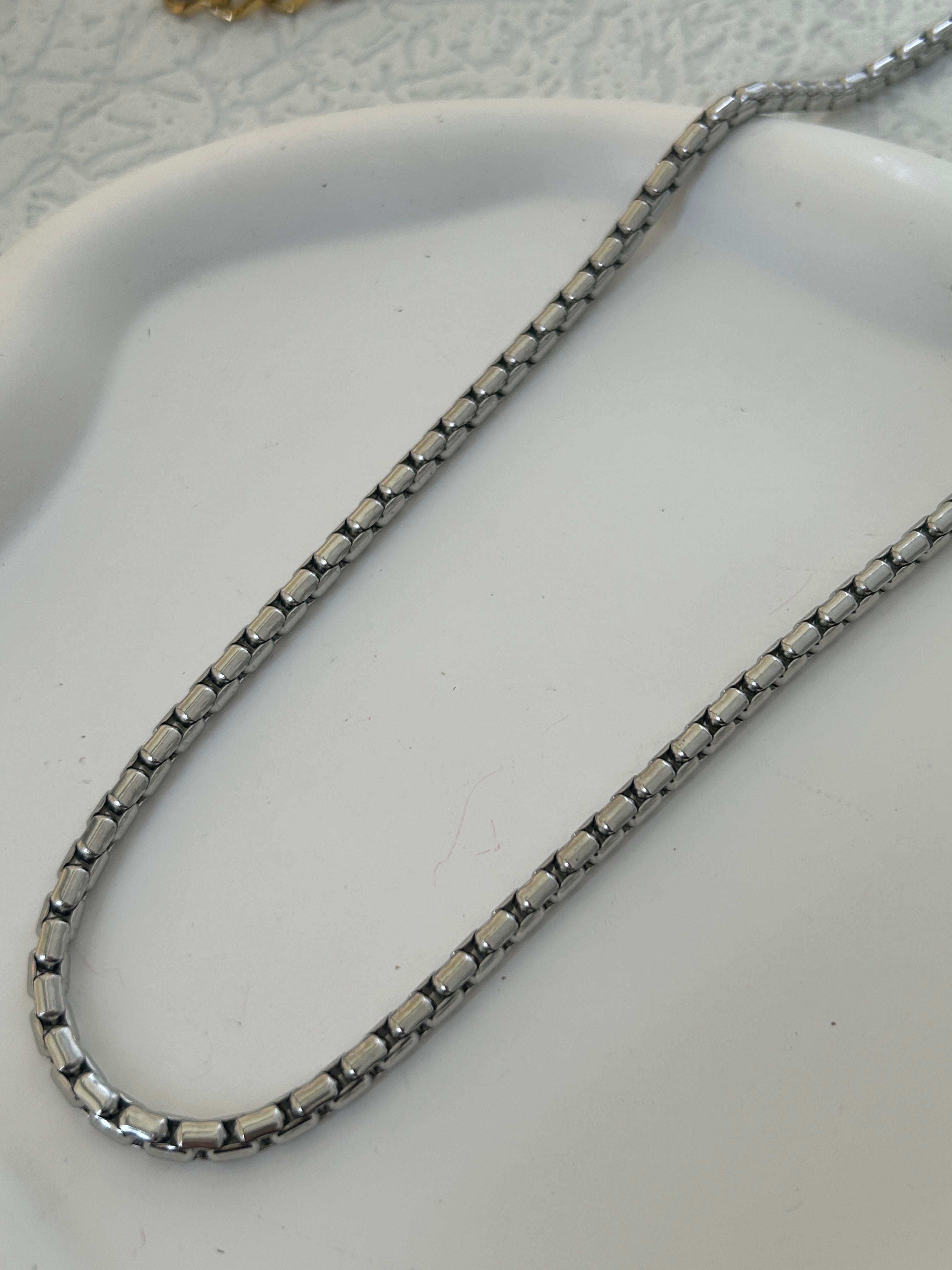 Oval Tasarım Çelik Kolye (60 cm) 