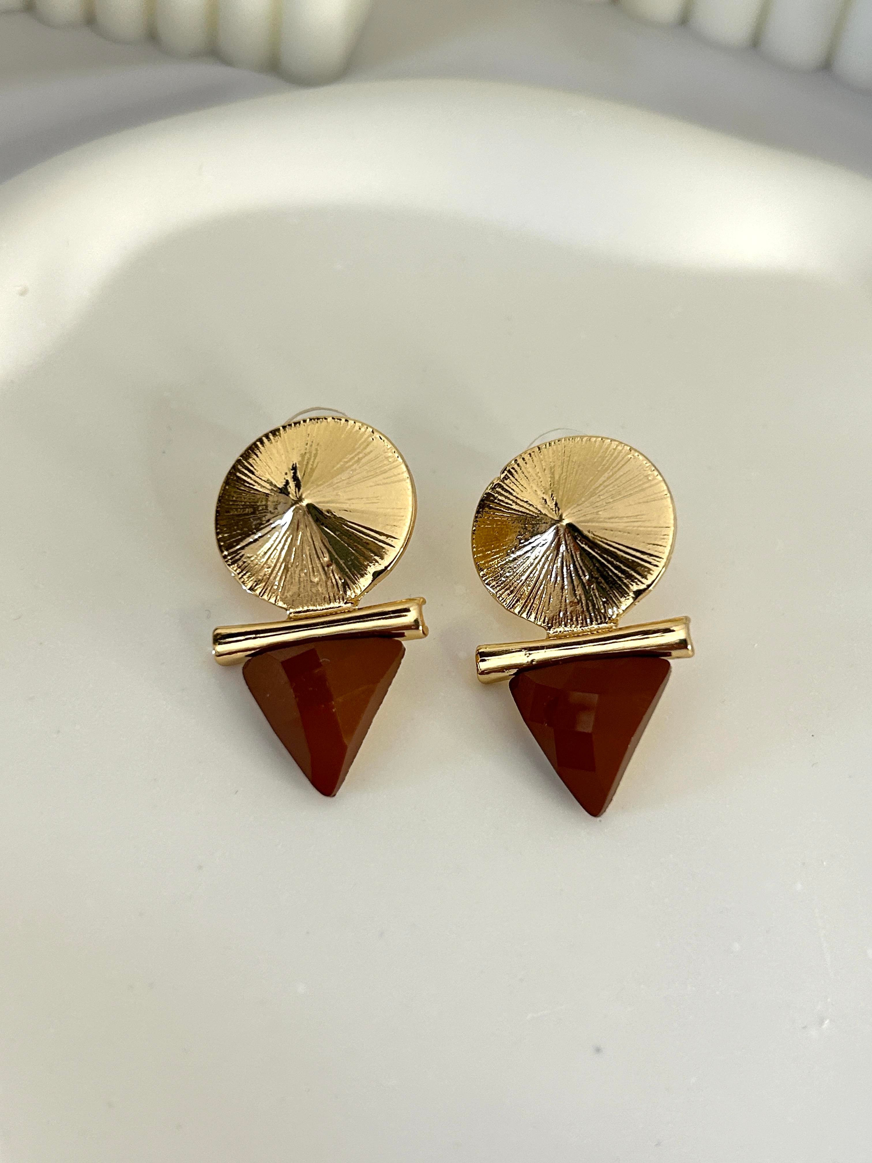 ÖZEL SERİ ÜÇGEN KAHVE GOLD KÜPE