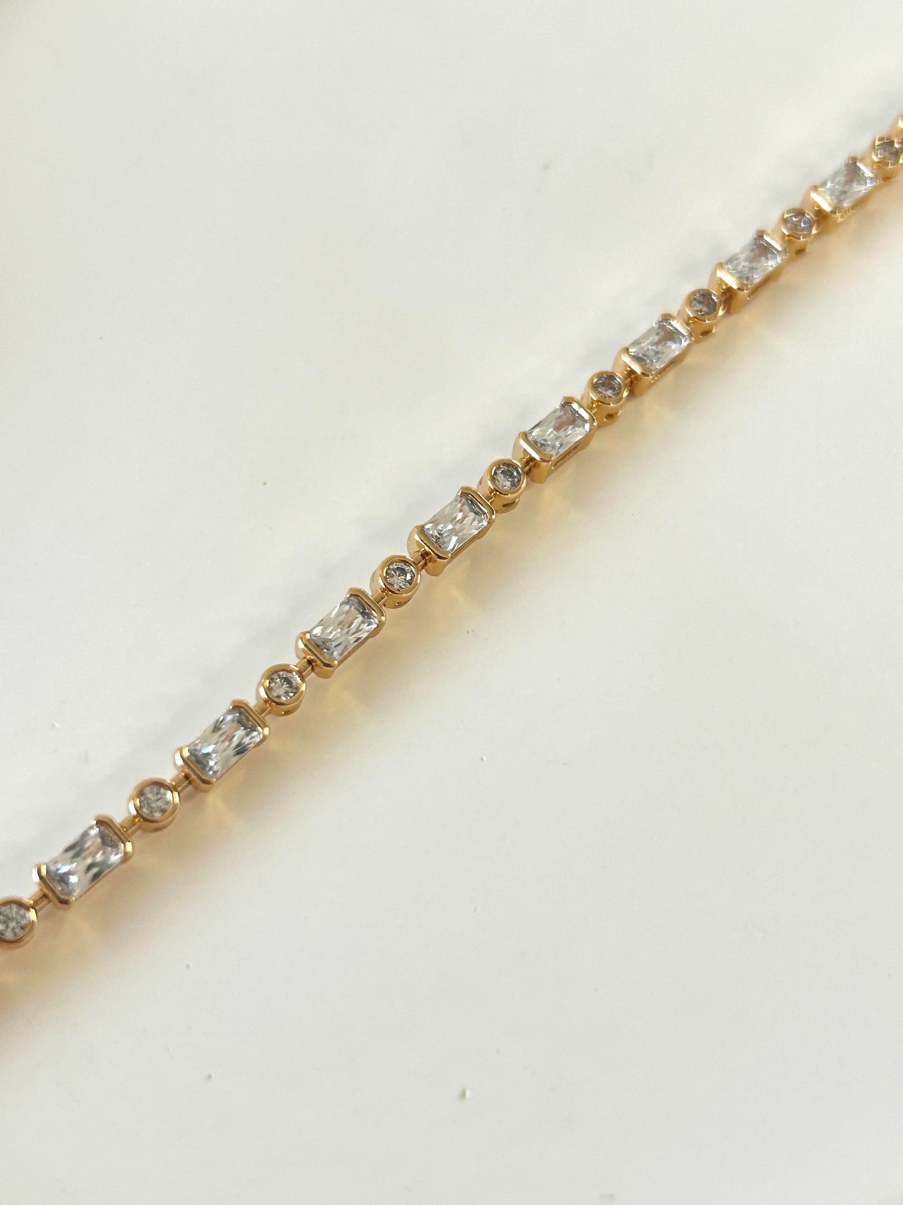 Premium Geometri Tasarım Zirkon Taşlı Bileklik