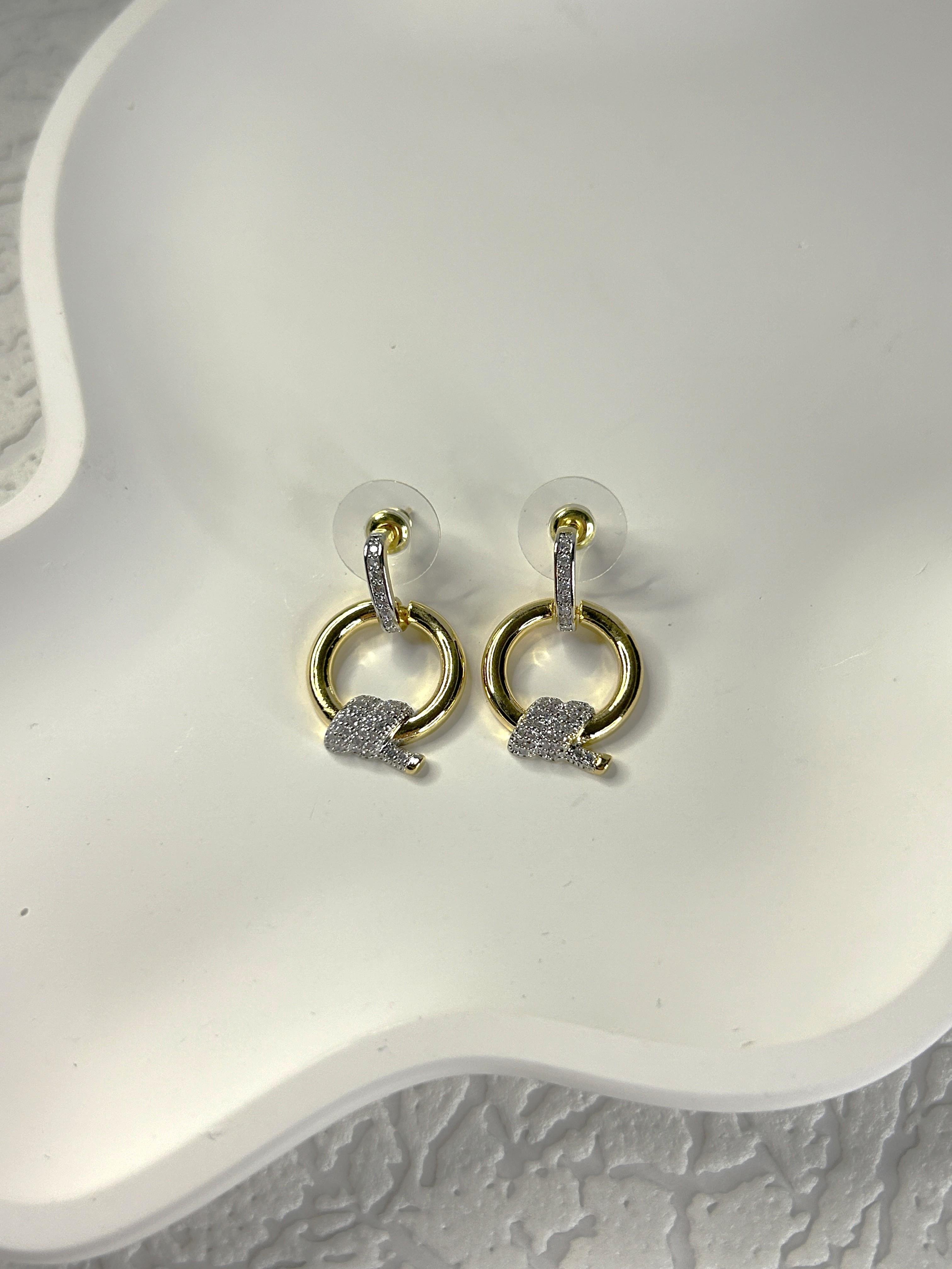 Premium Zirkon Taş Detay Halka Küpe