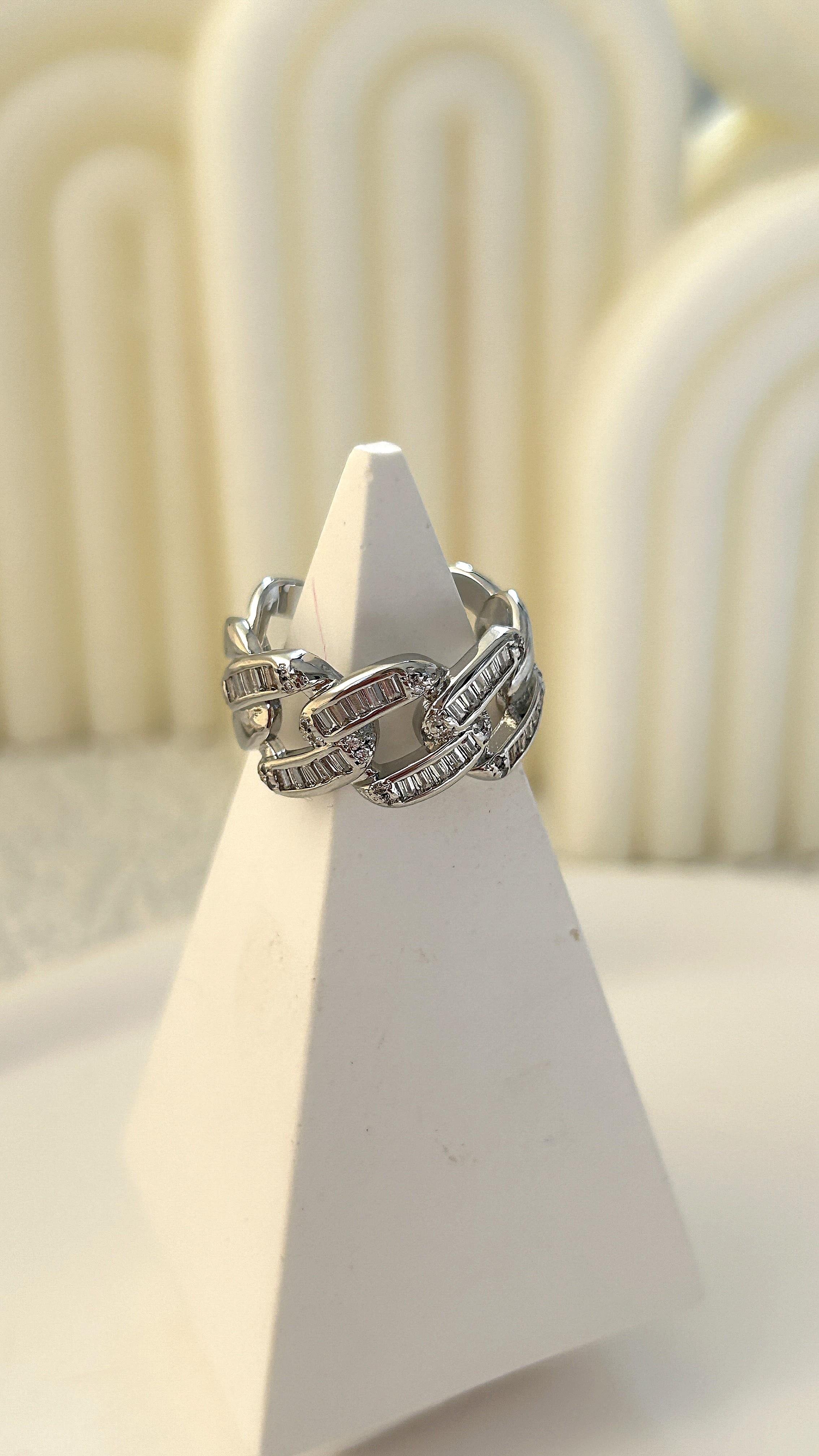 Zincir Tasarım Taşlı Silver Yüzük