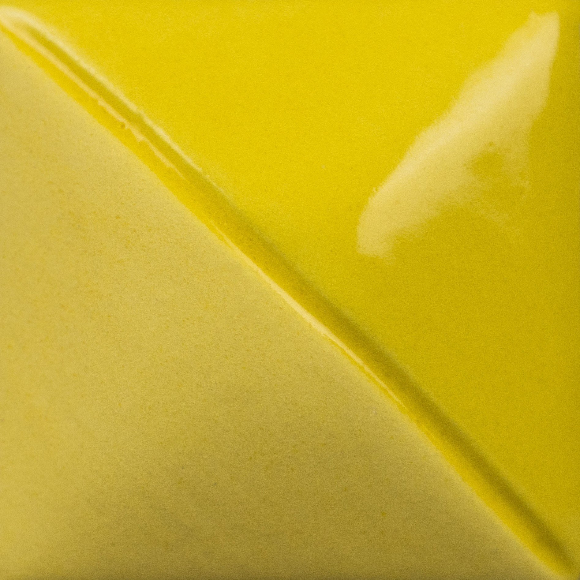 UG-046 Bright Yellow 118 ML 
