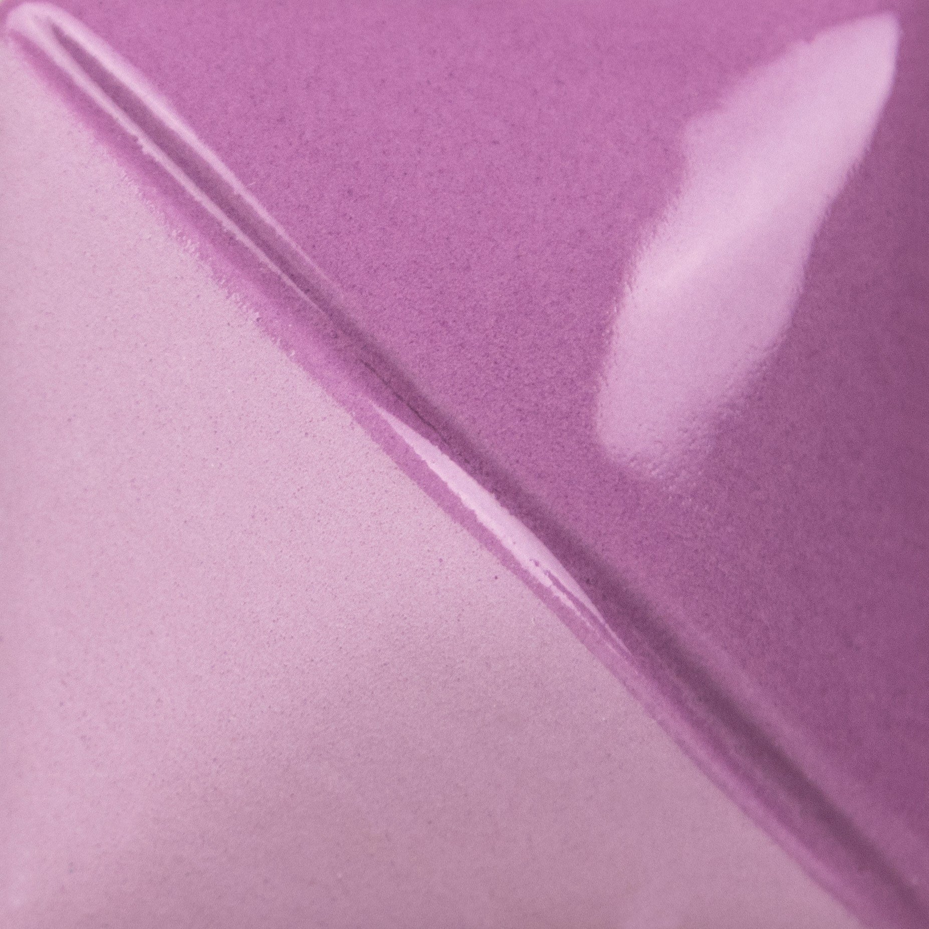 UG-087 Regal Purple 118 ML 
