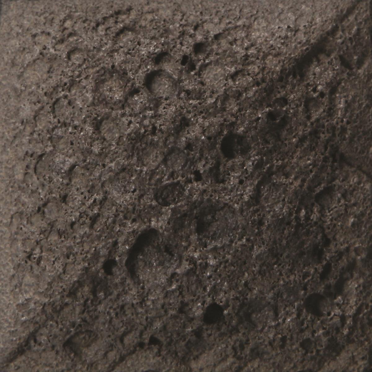 mayco-sw-406-dark-magma-stoneware-yuks-a21-4c.jpeg