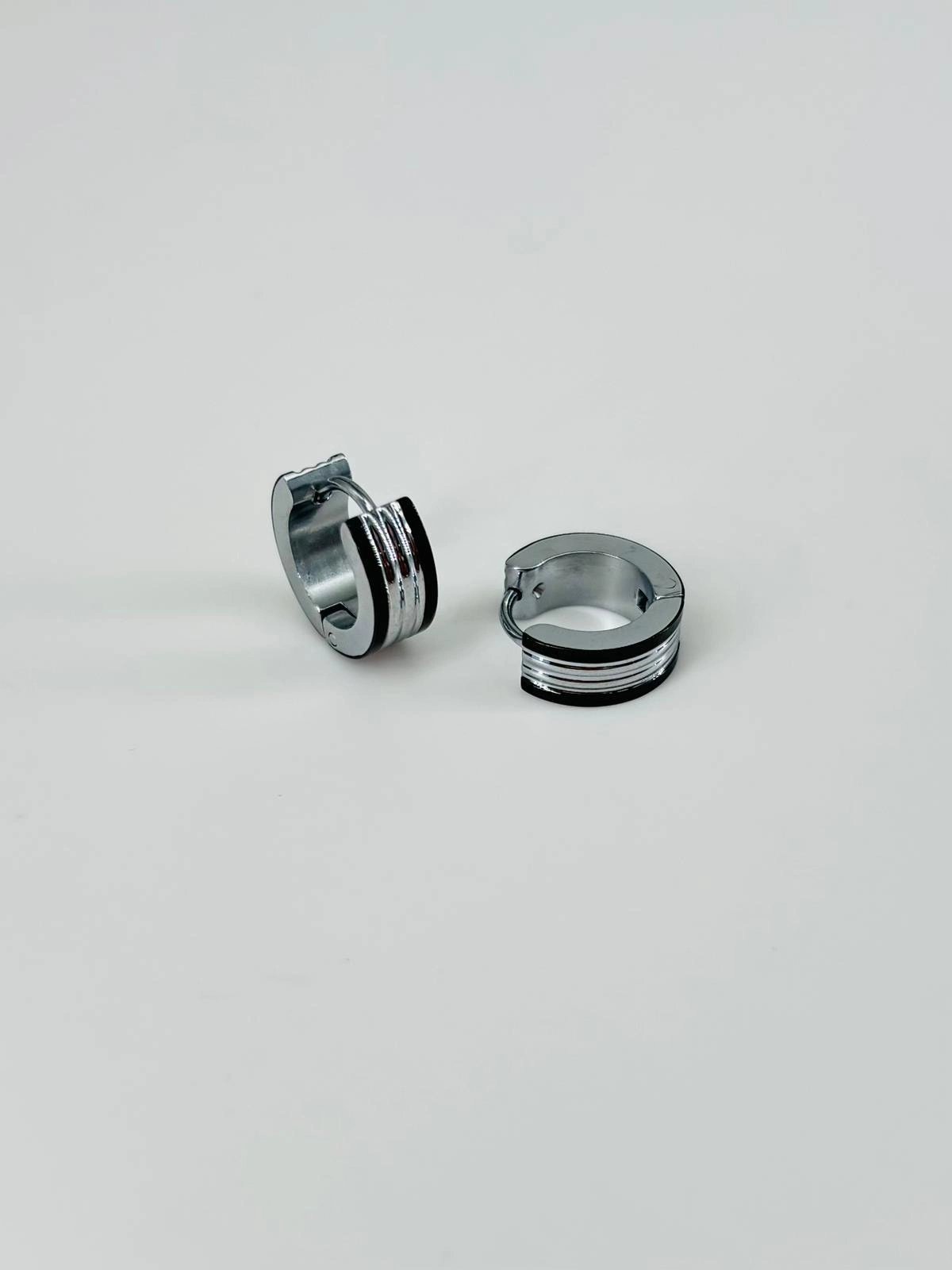 Rodyum Ve Siyah Çelik Erkek Küpe Çap (9 Mm) Kalınlık (5 Mm) - Ekp0009
