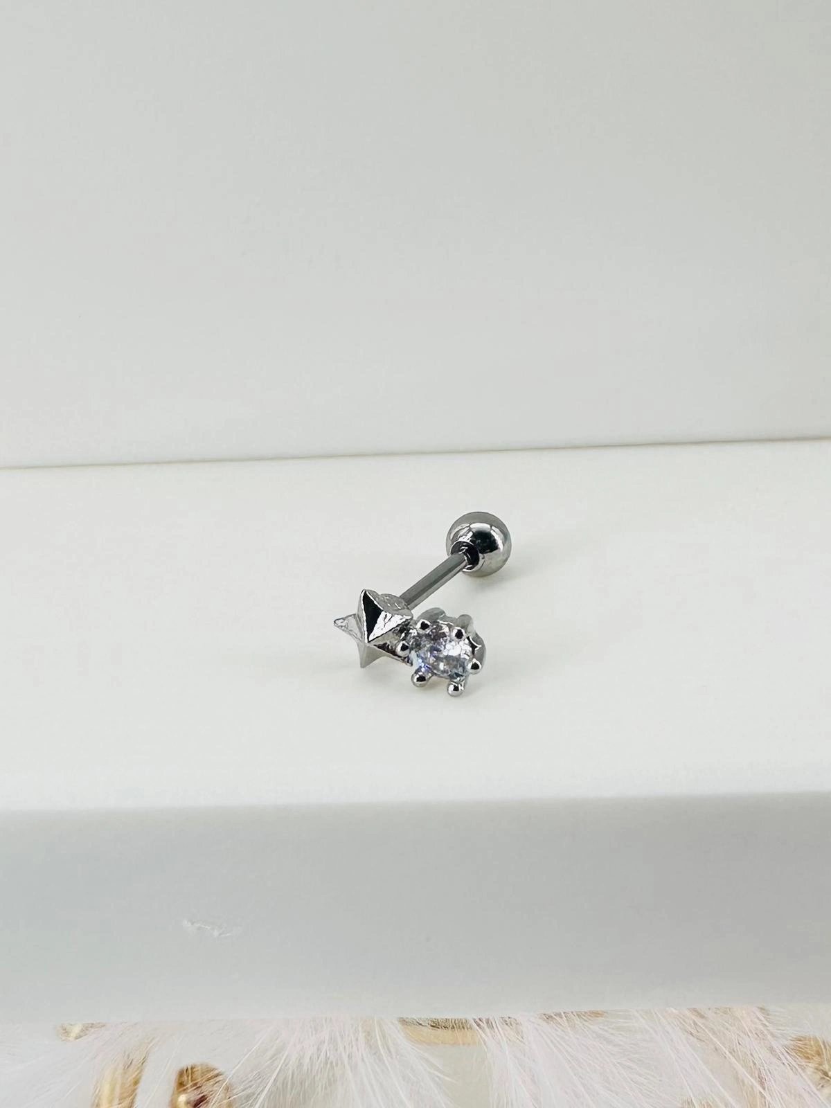 Rodyum Zirkon Taşlı Uç Kısmı : Pirinç Kıkırdak Bar Uzunluğu : 6 Mm / Bar Kalınlığı 0.8 Mm / Top Boyu 3 Mm - Pt0009