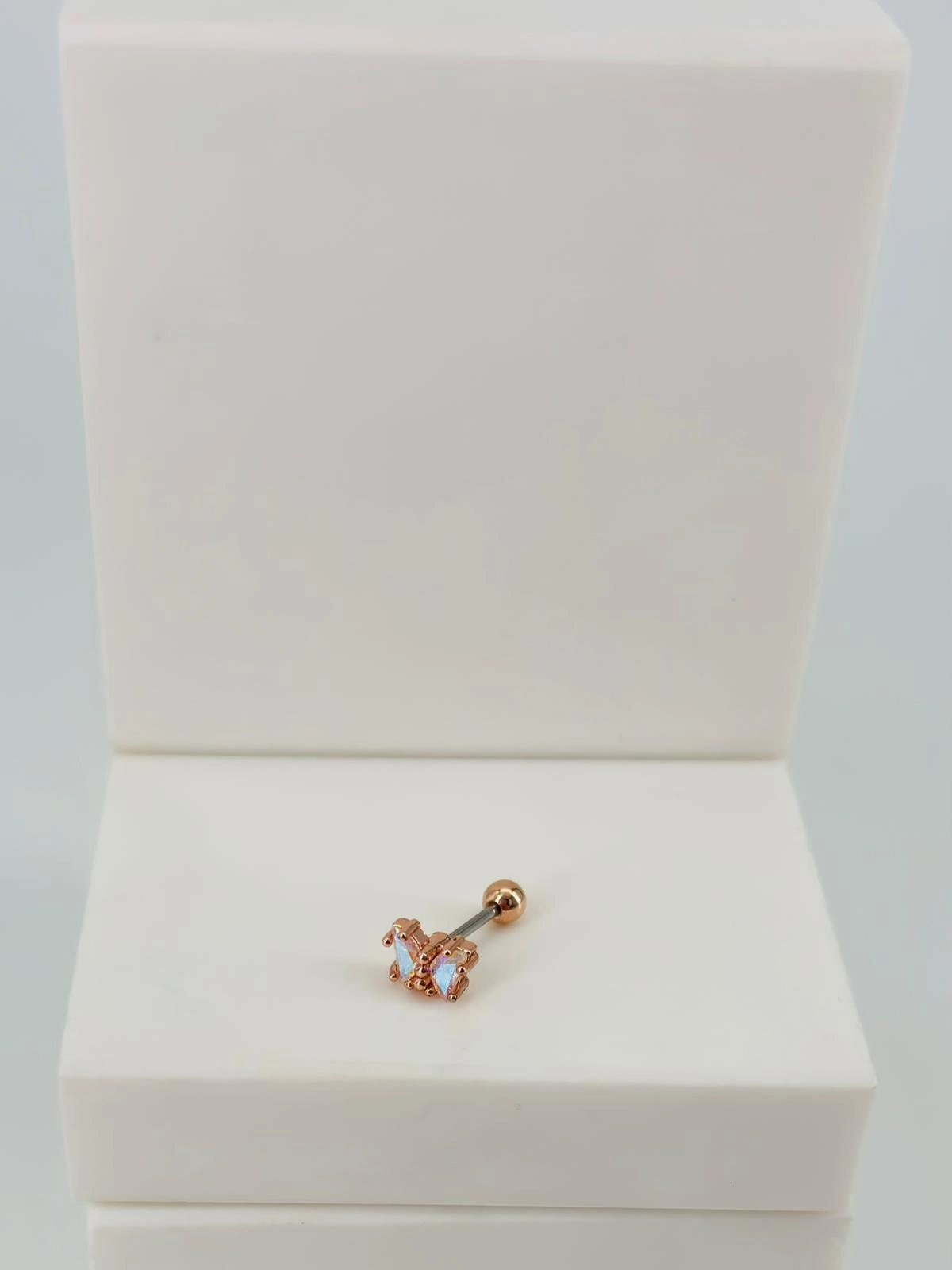 Rose Zirkon Taşlı Uç Kısmı : Pirinç Kıkırdak Bar Uzunluğu : 6 Mm / Bar Kalınlığı 0.8 Mm / Top Boyu 3 Mm  - Pt0060-2