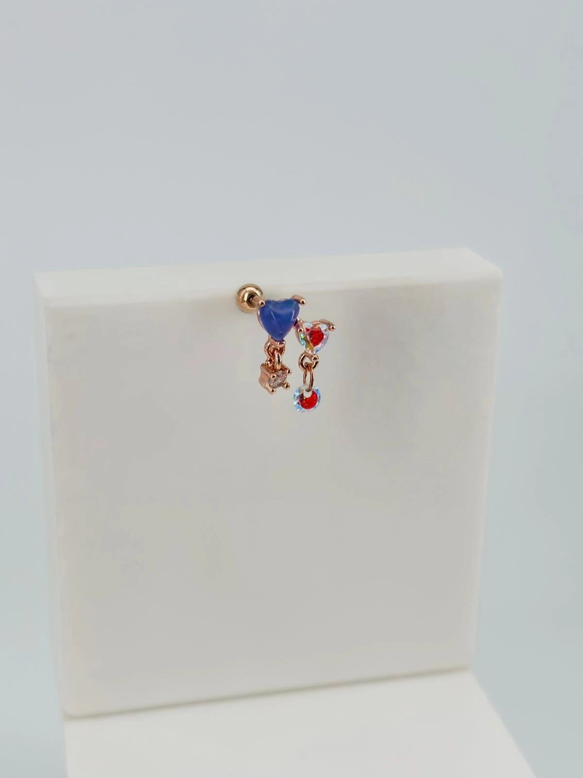 Rose Zirkon Taşlı Uç Kısmı : Pirinç Kıkırdak Bar Uzunluğu : 6 Mm / Bar Kalınlığı 0.8 Mm / Top Boyu 3 Mm - Pt0046-2