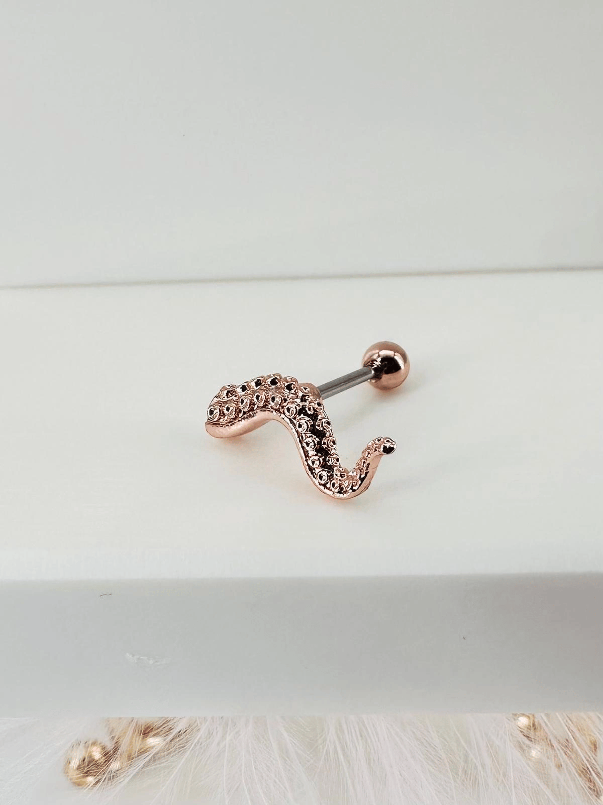 Rose Zirkon Taşlı Uç Kısmı : Pirinç Kıkırdak Bar Uzunluğu : 6 Mm / Bar Kalınlığı 0.8 Mm / Top Boyu 3 Mm  - Pt0006-2