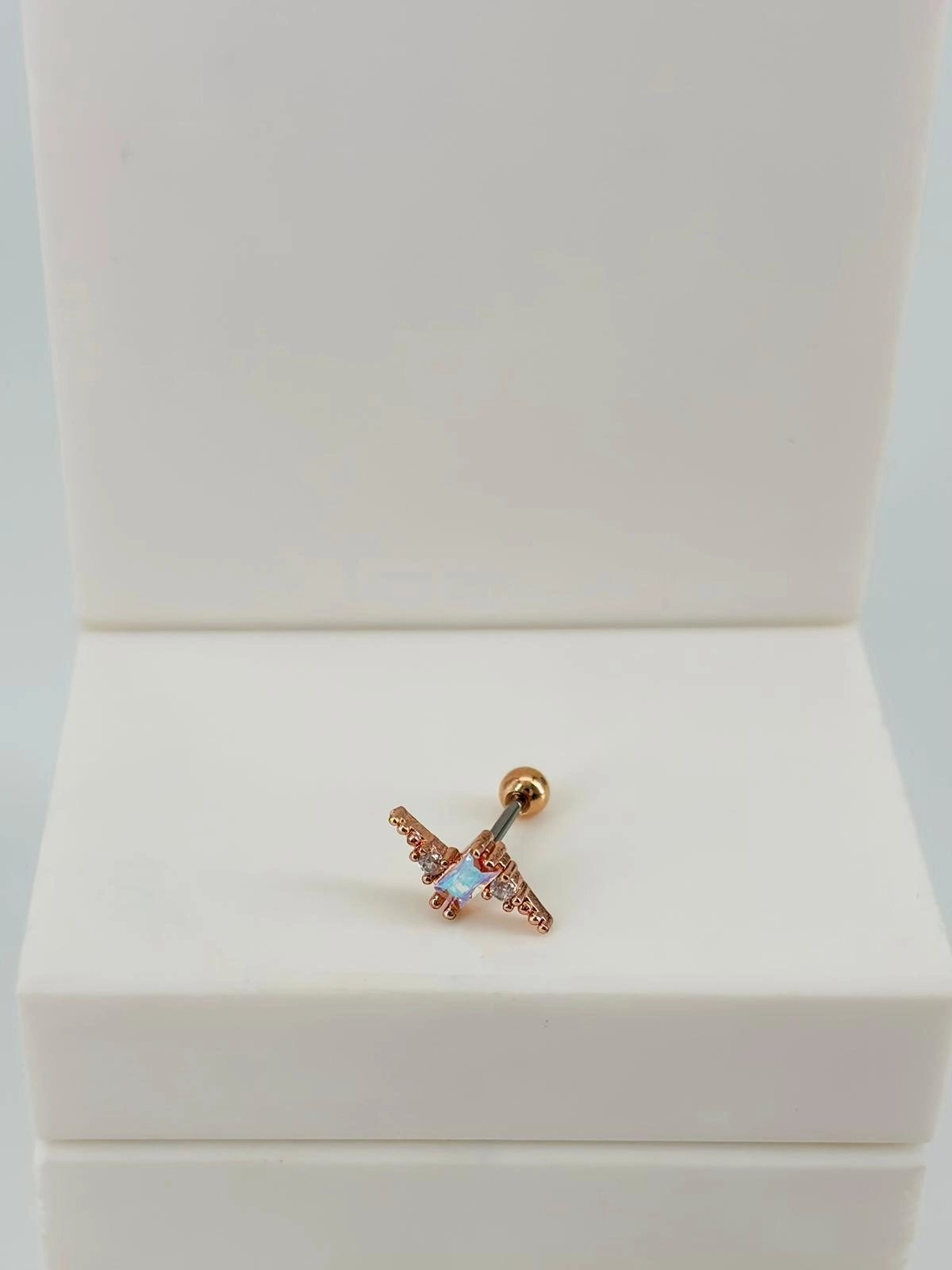 Rose Zirkon Taşlı Uç Kısmı : Pirinç Kıkırdak Bar Uzunluğu : 6 Mm / Bar Kalınlığı 0.8 Mm / Top Boyu 3 Mm  - Pt0066-2