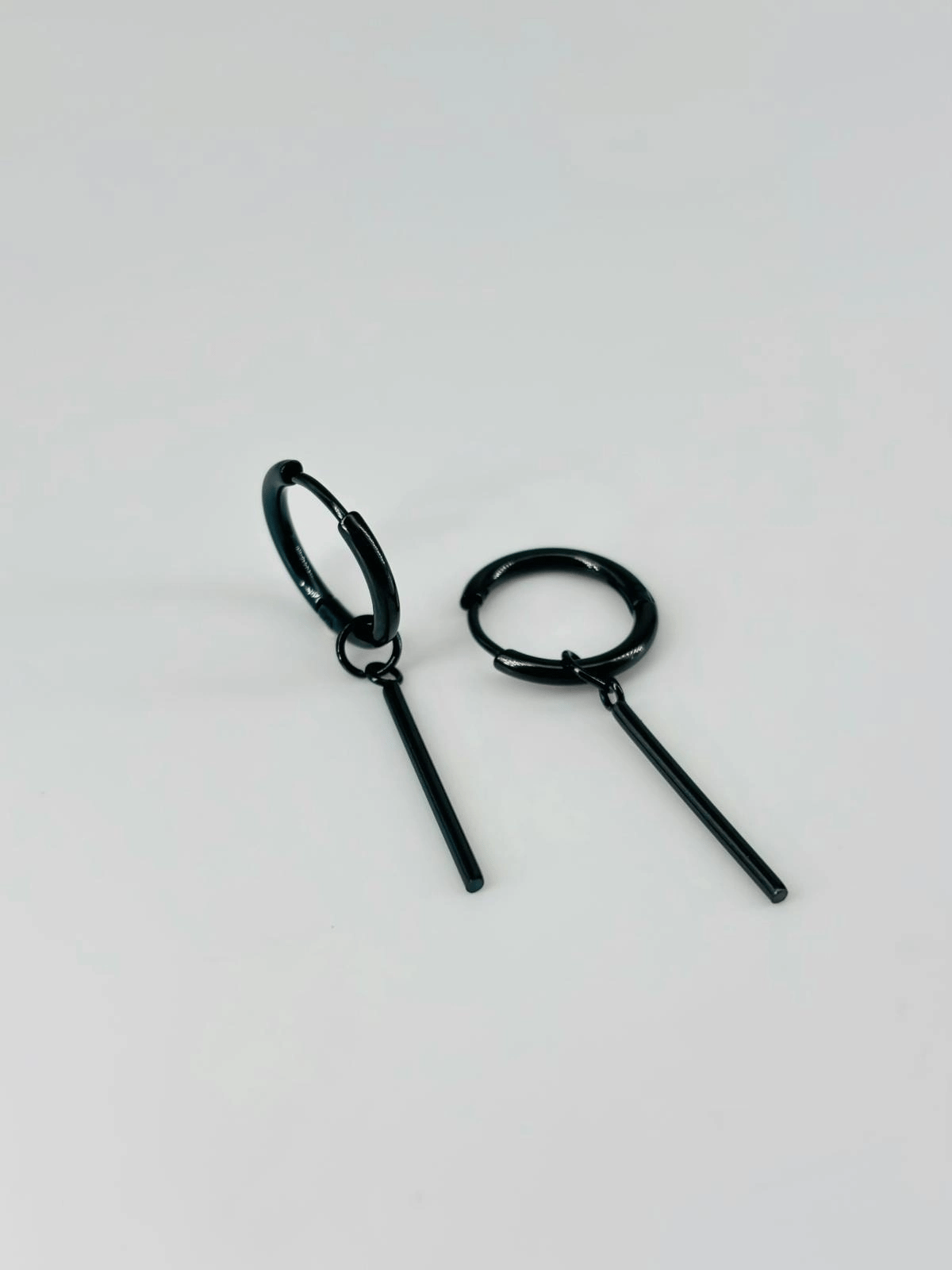 Siyah  Çelik Erkek Küpe Çap (12 Mm) Kalınlık (2 Mm) - Ekp0029