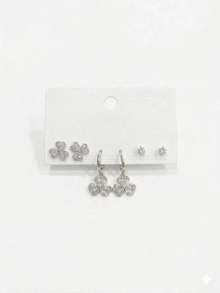 Üç Yaprak Çiçek Detaylı Altılı Küpe - Kp00560