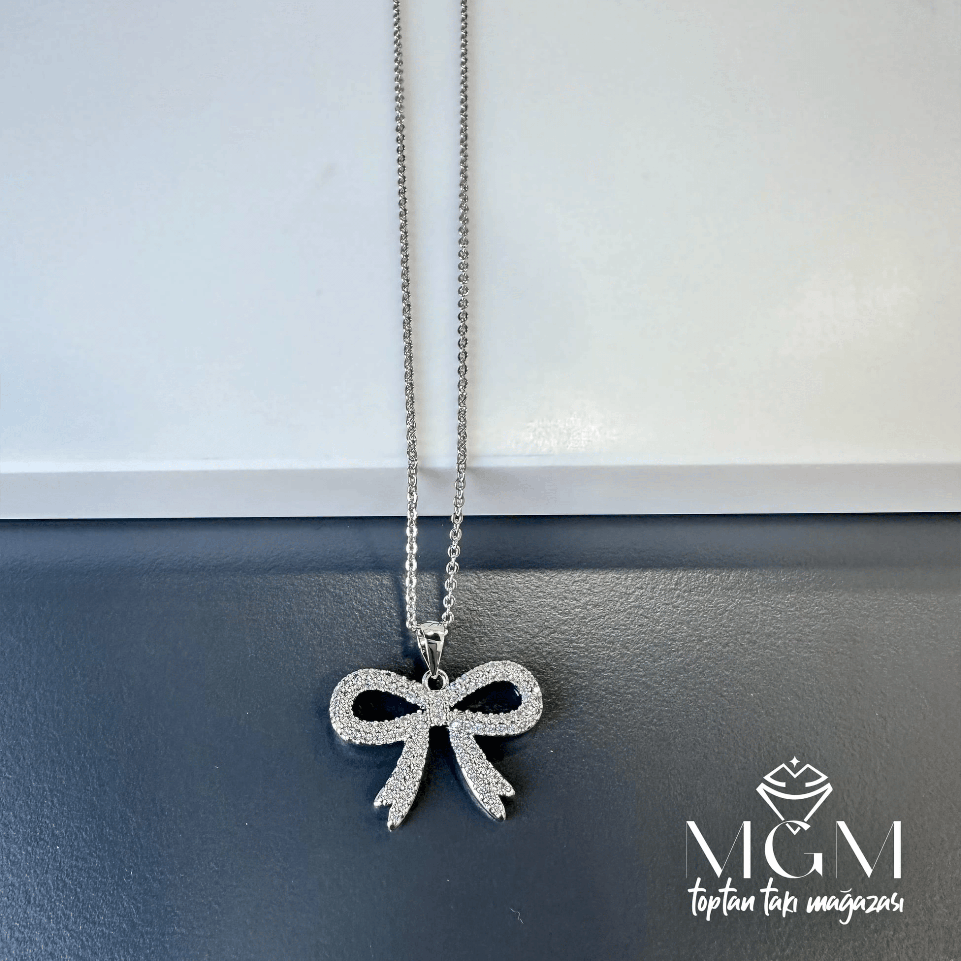 Zirkon Taşlı Fiyonk Kolye - Kl0016