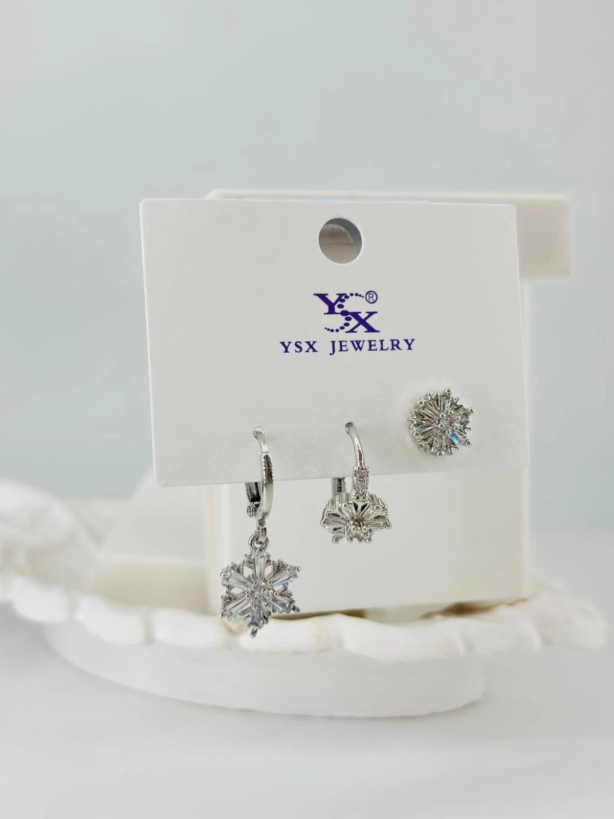 Zirkon Taşlı Üçlü Kombin Küpe - Kp00399