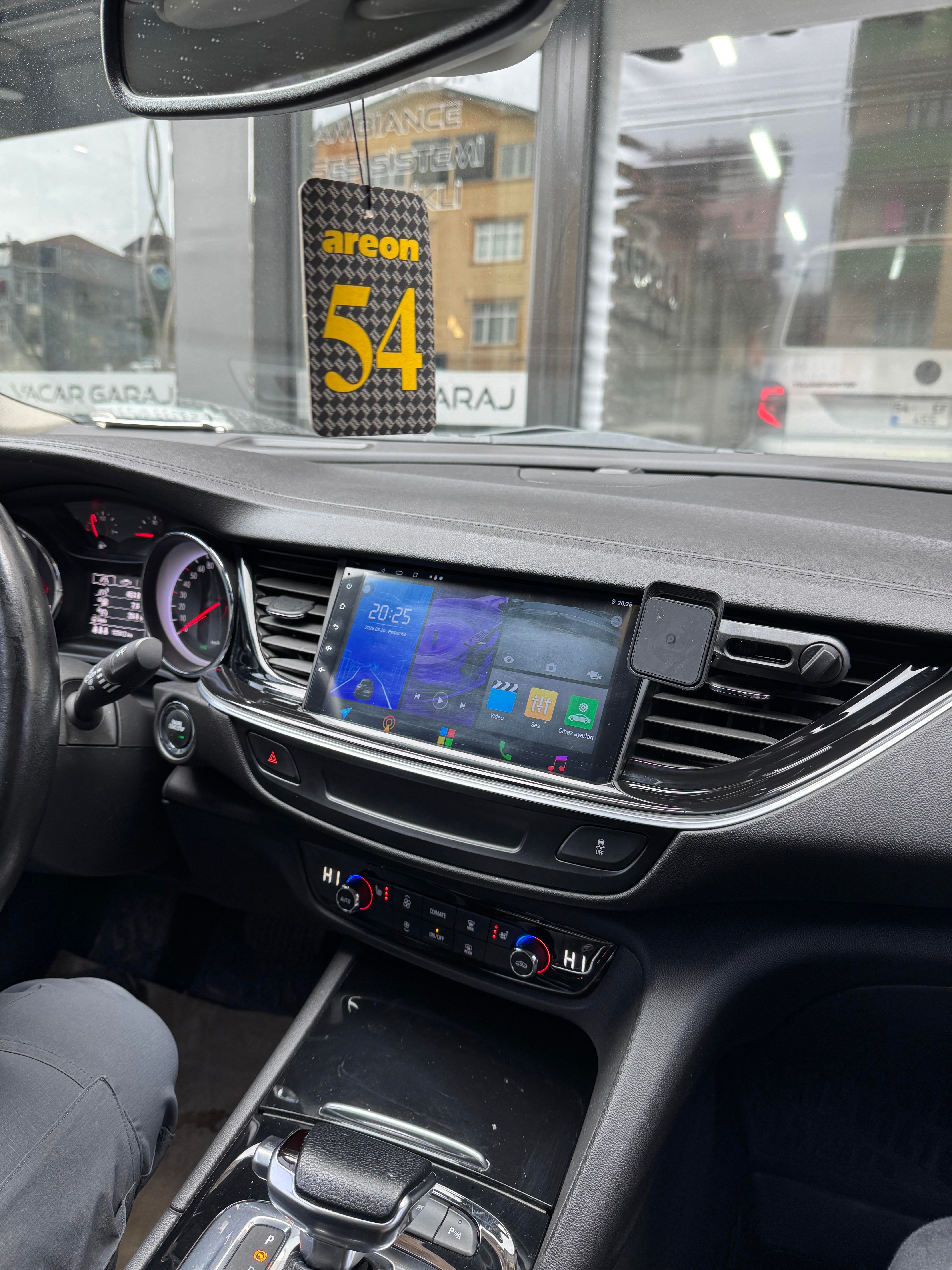 OPEL INSIGNIA 9