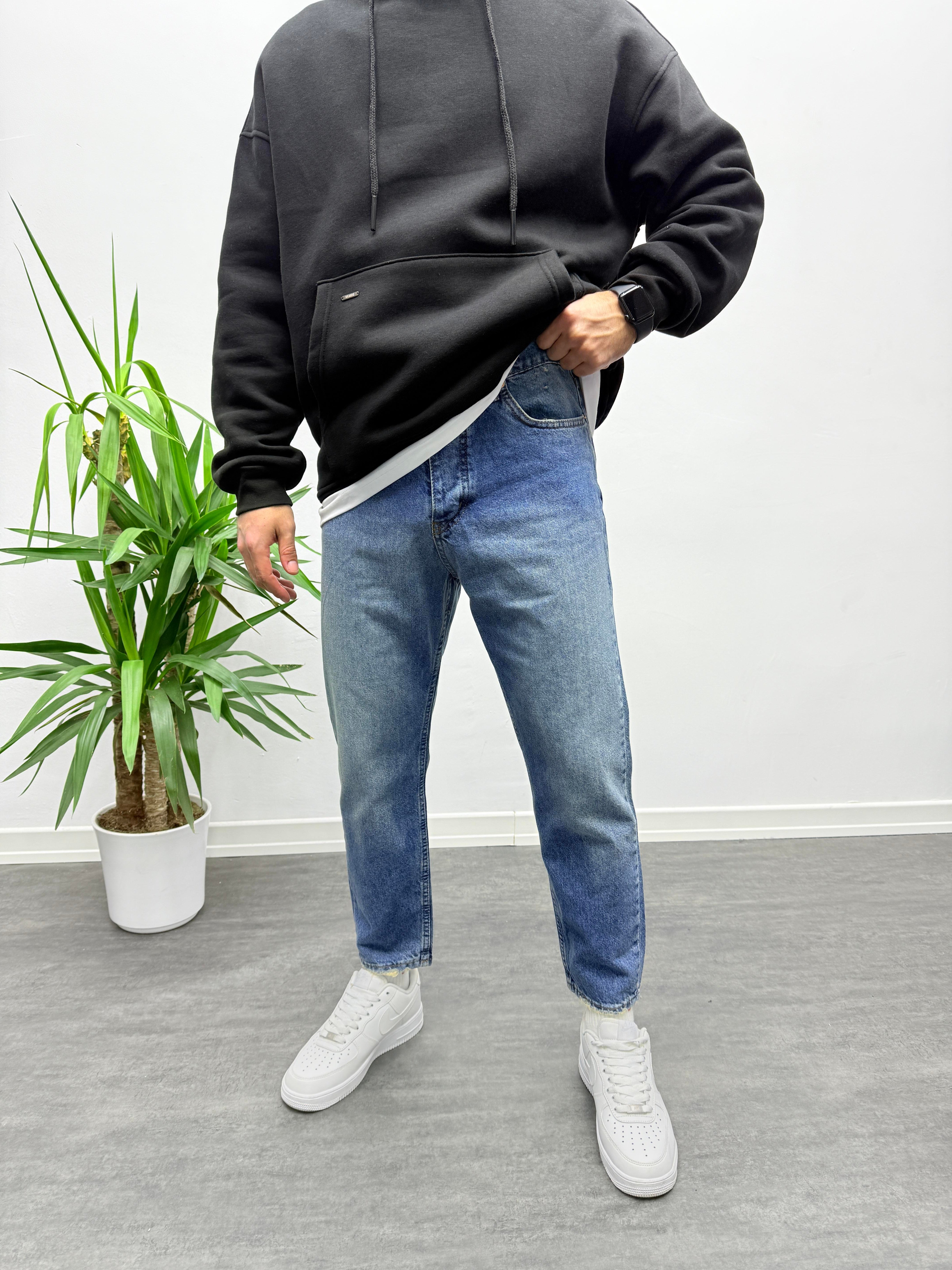 Mavi Taşlamalı Cebi Yırtık Detaylı Boyfriend Jean Pantolon