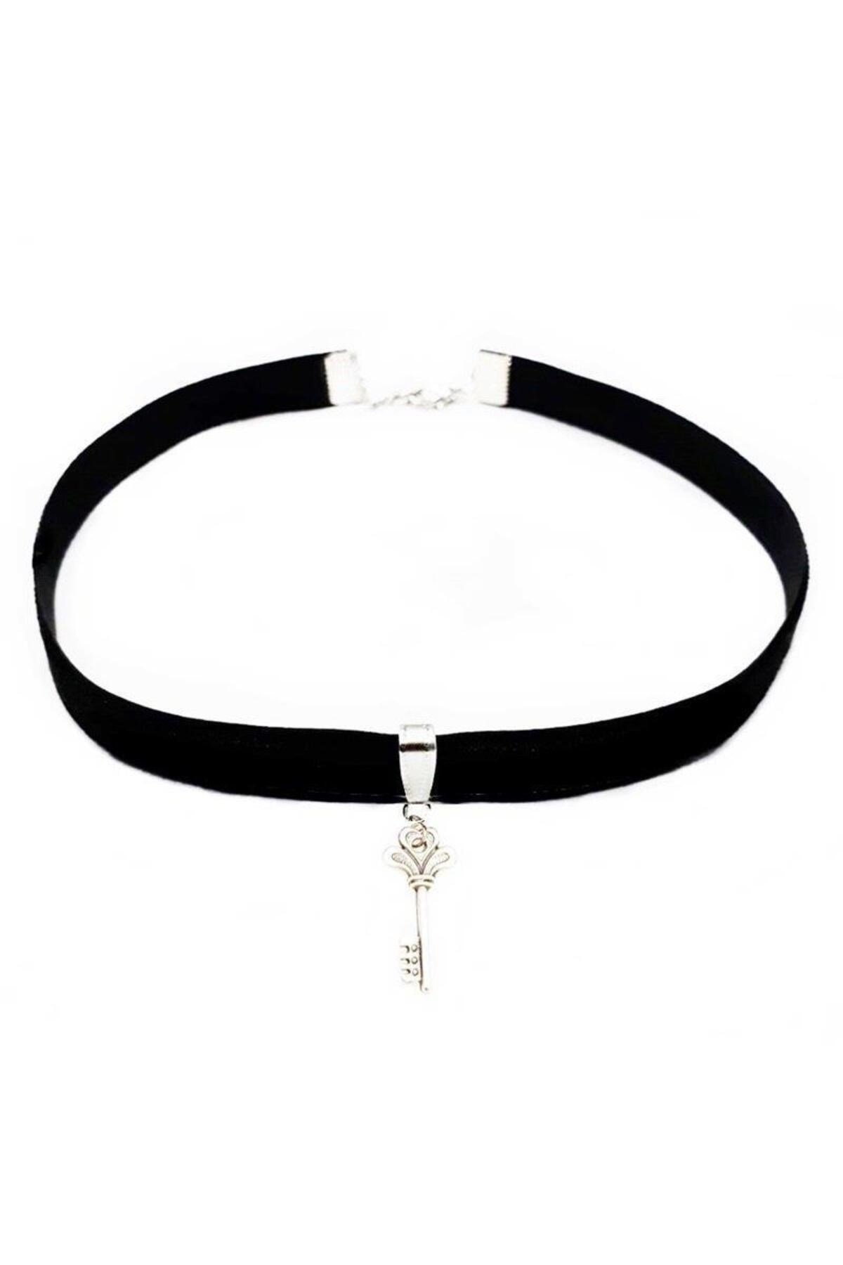 Siyah Renk Kadife Kadın Anahtar Choker Kolye
