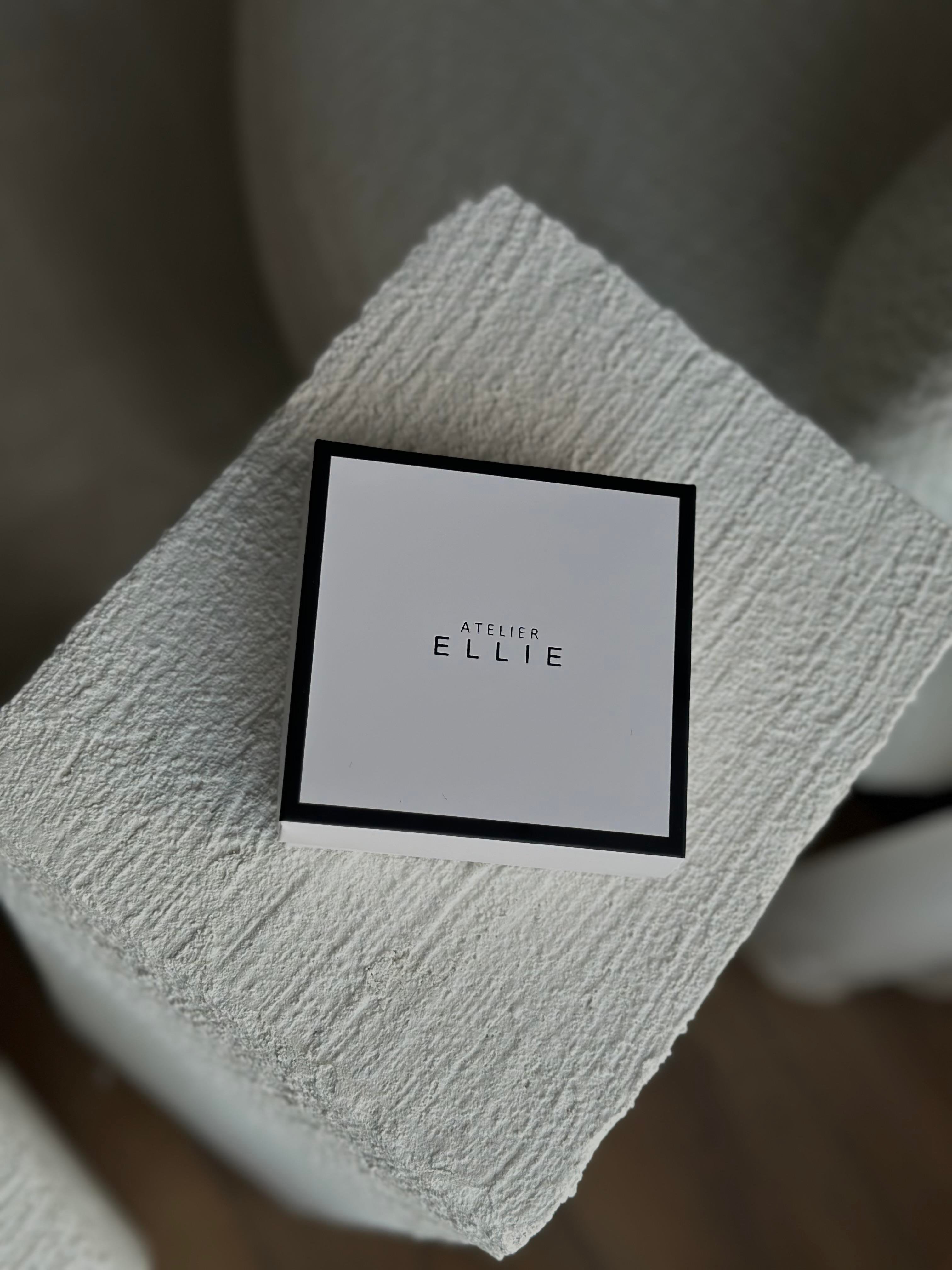 ELLIE BOX