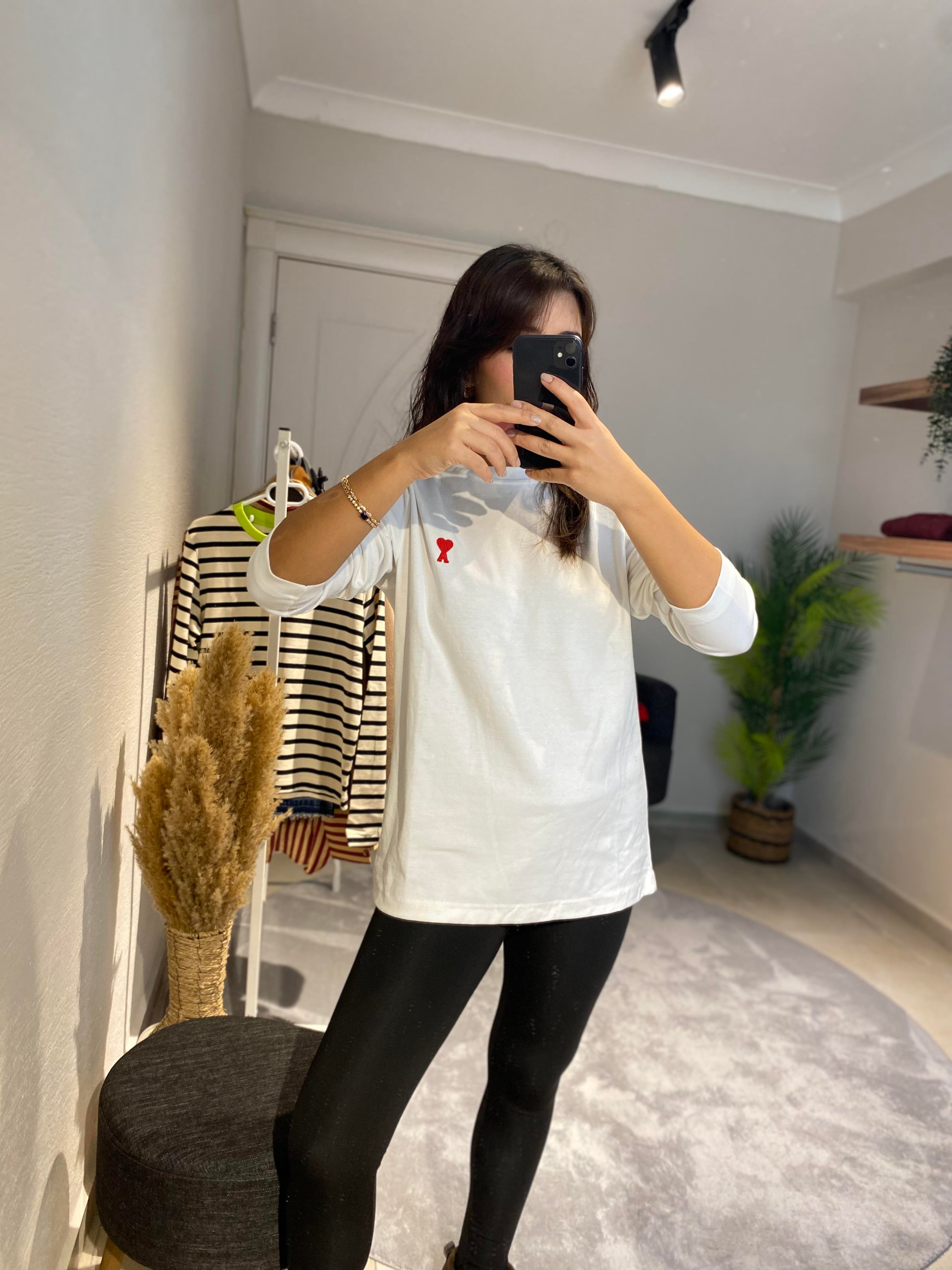 Beyaz Baskılı Basic Bluz