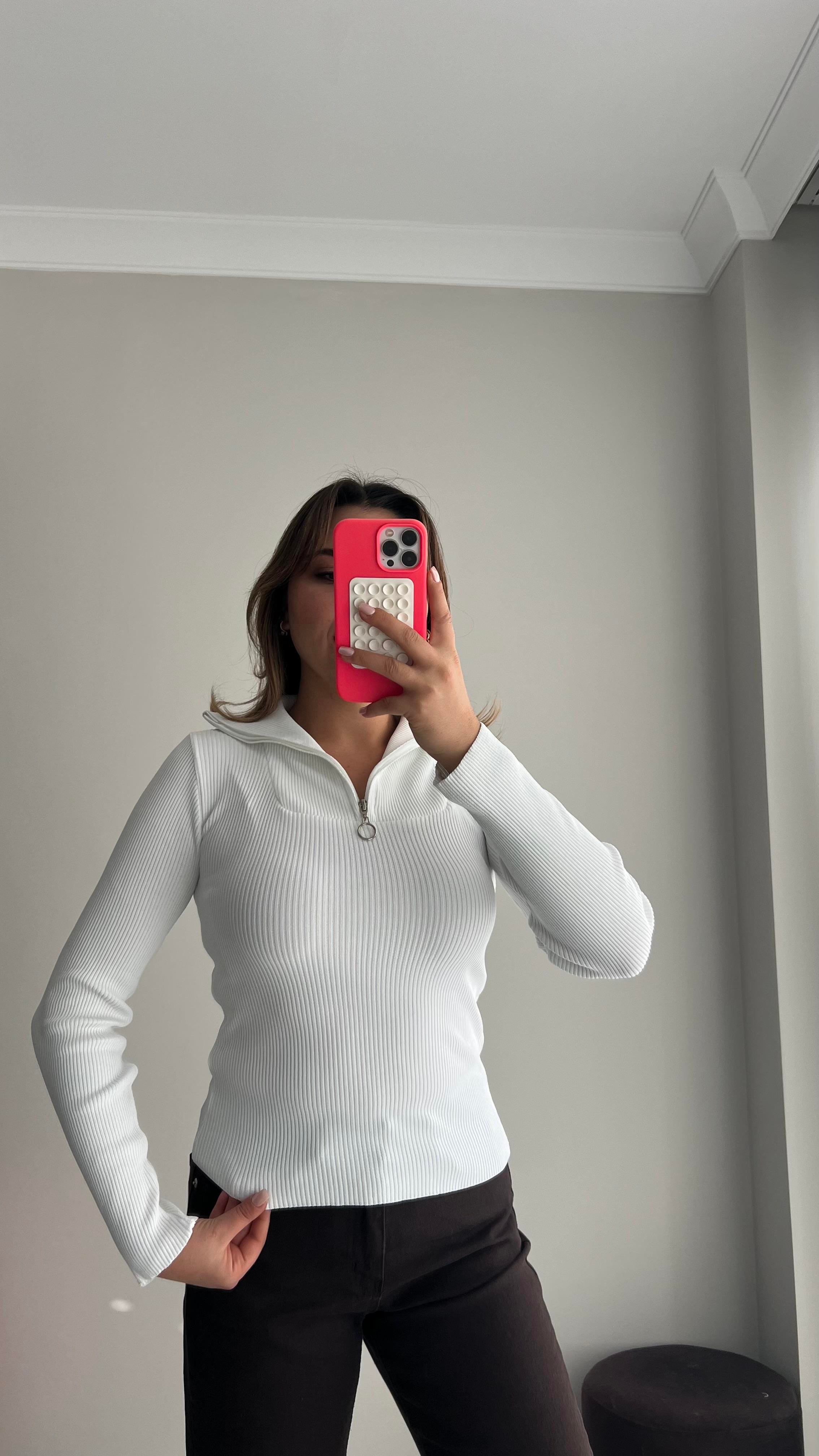 Fermuarlı Beyaz Fitilli Body 