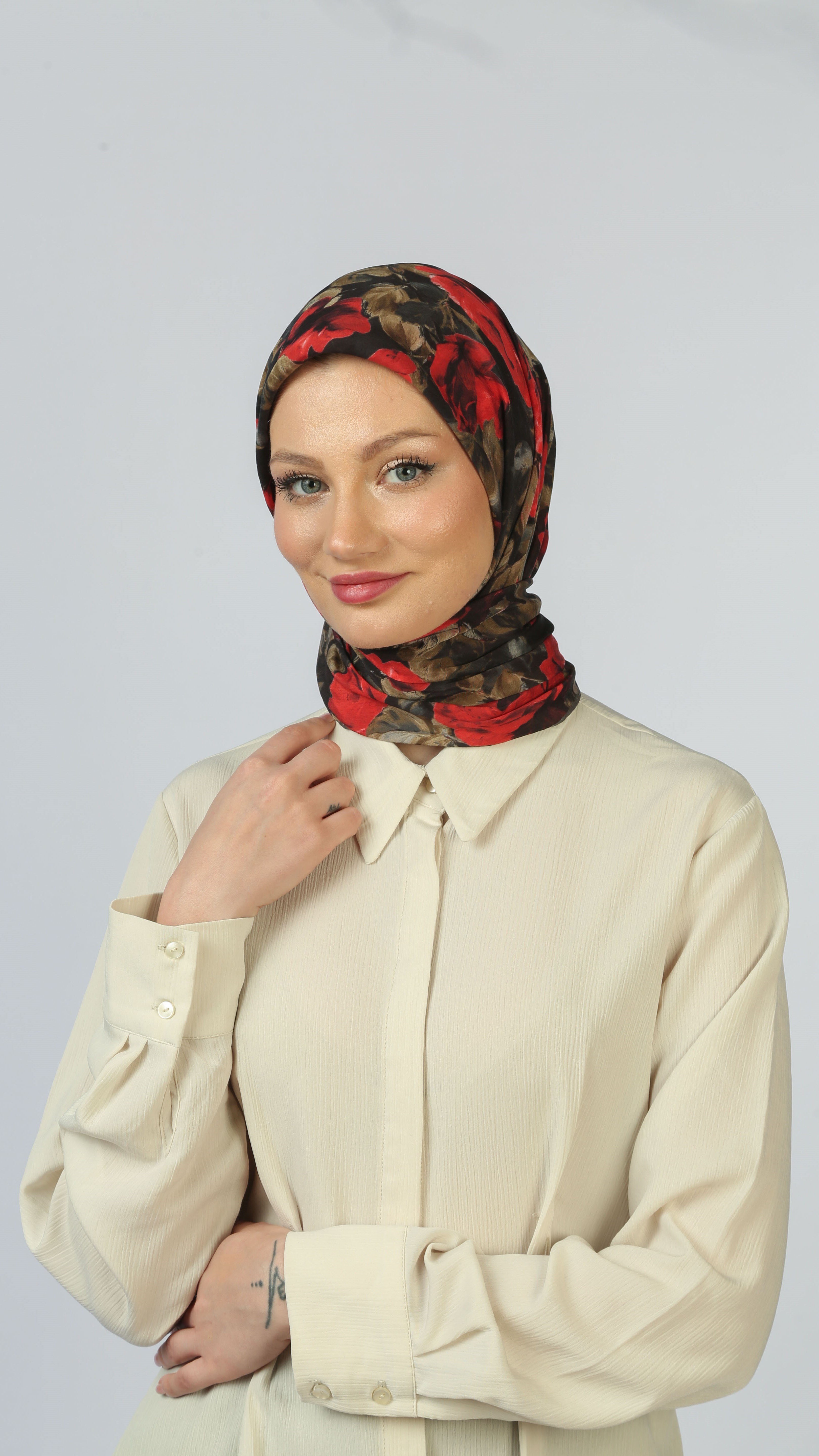 EARTHY FLORAL EŞARP SİYAH