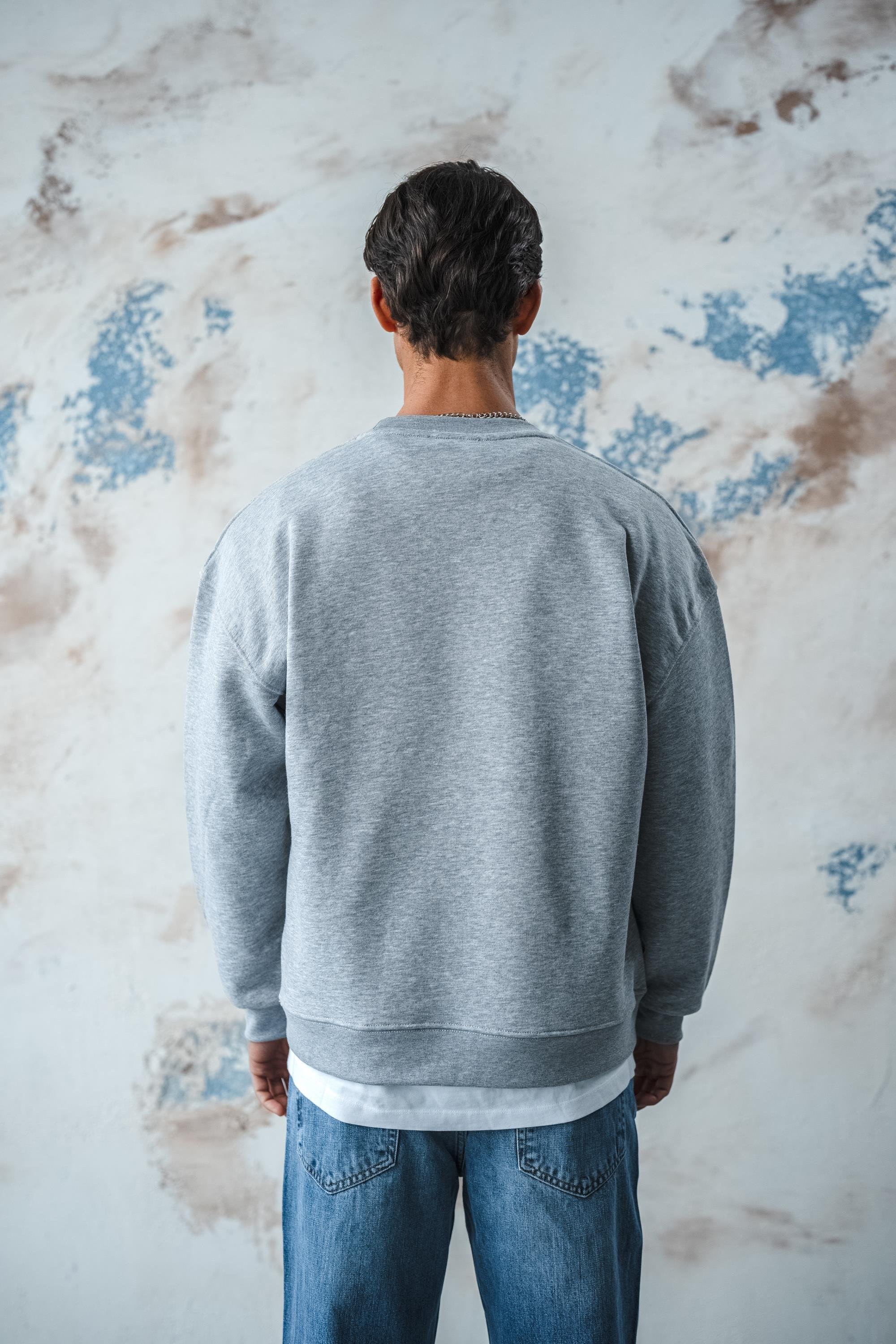 BİSİKLET YAKA GRİ SWEATSHIRT
