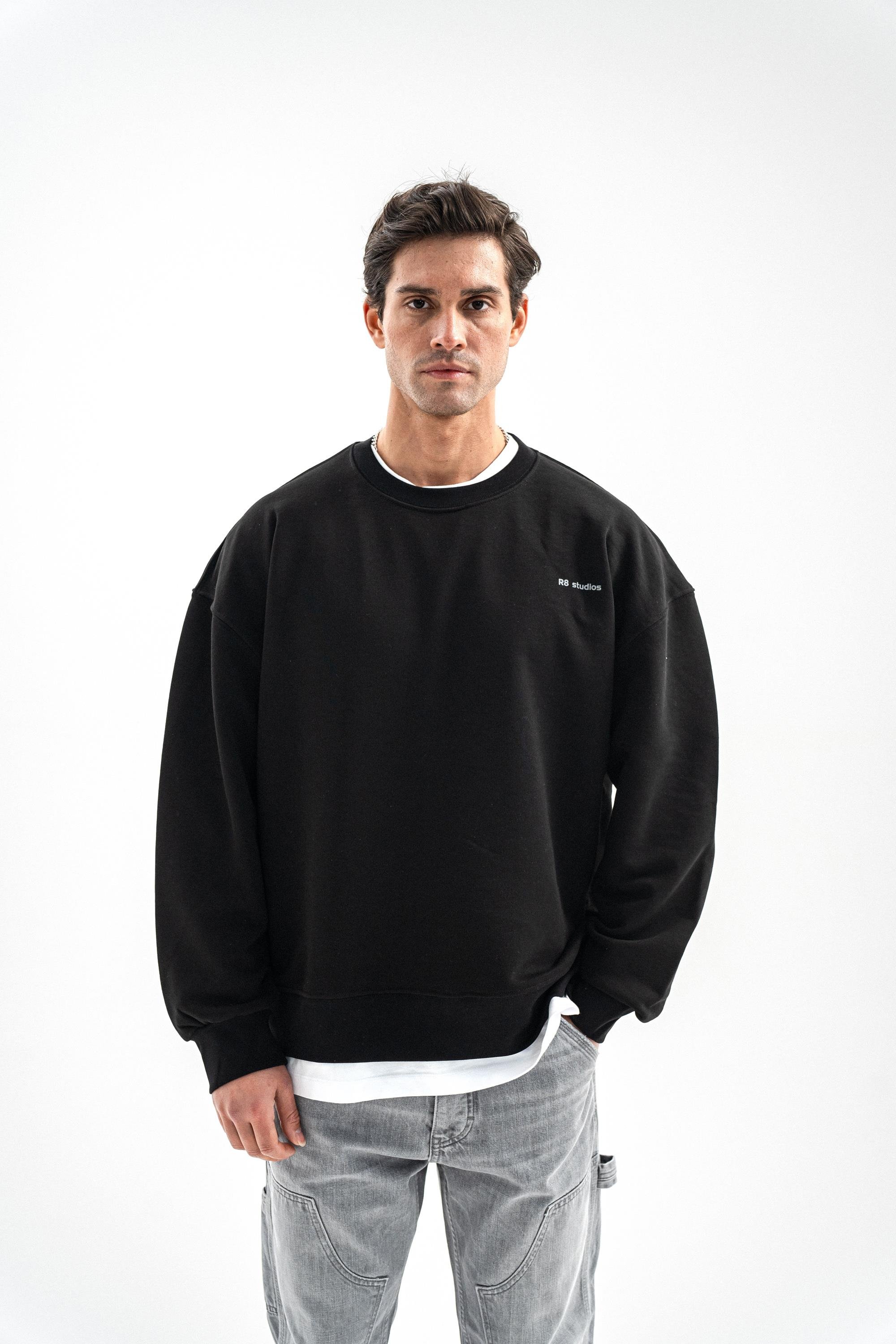 BİSİKLET YAKA SİYAH SWEATSHIRT