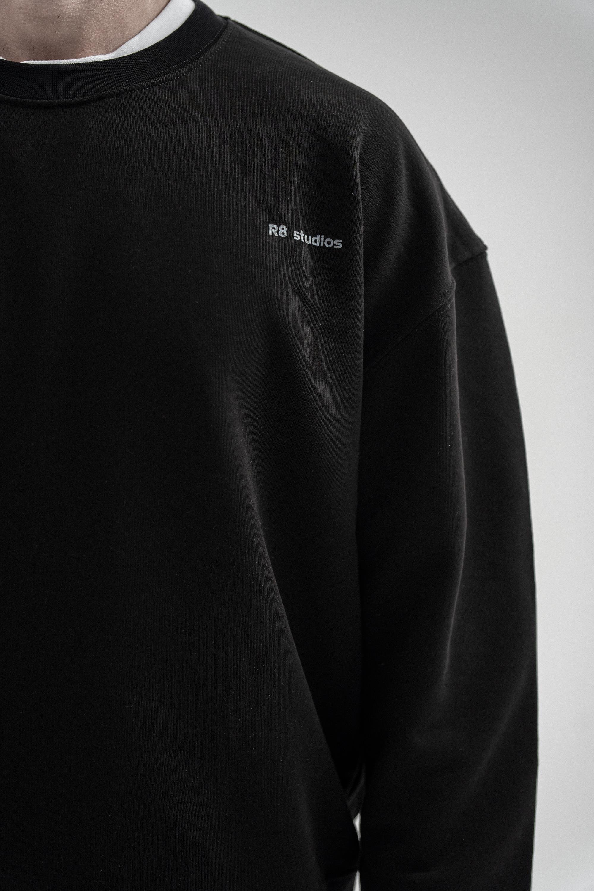 BİSİKLET YAKA SİYAH SWEATSHIRT
