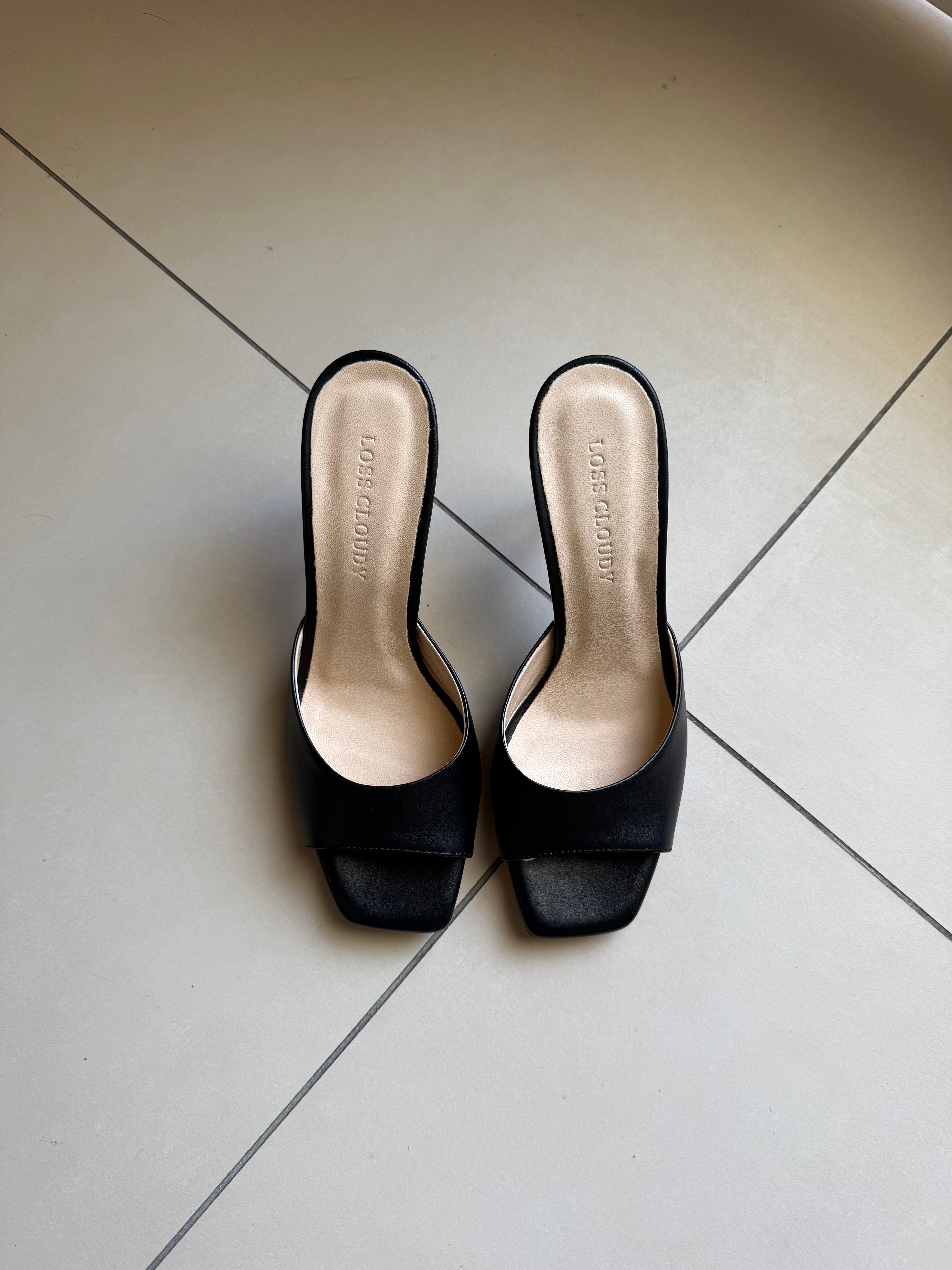 SİYAH DERİ TOPUKLU