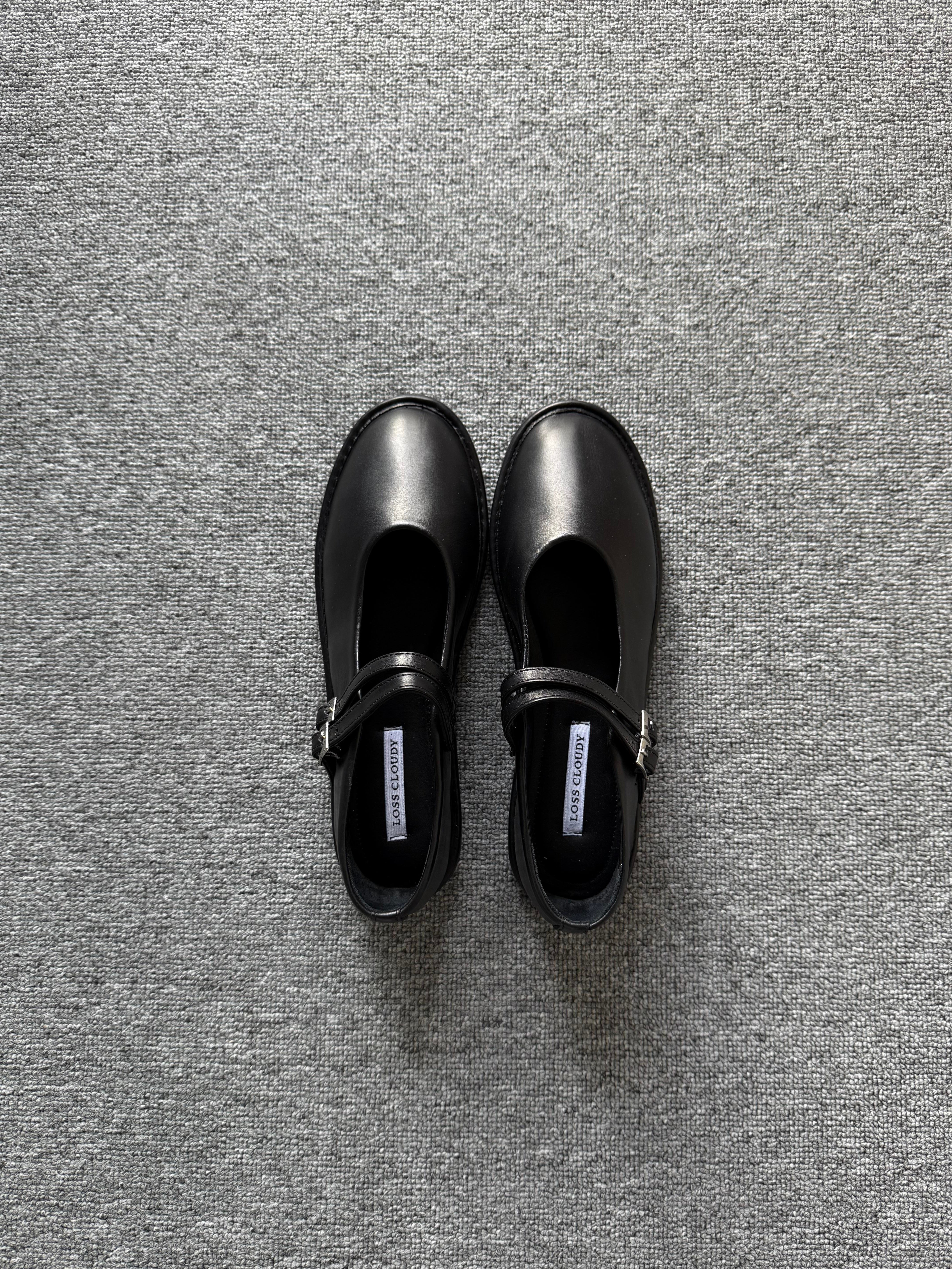 SİYAH DERİ BANTLI ÇARIK BABET