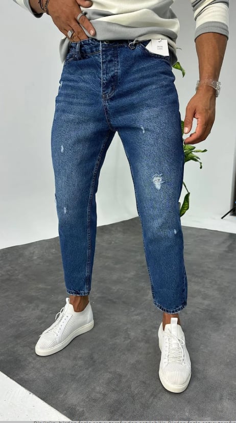 Boyfriend Koyu Mavi Taşlamalı Yırtık Modelli Kot Pantolon