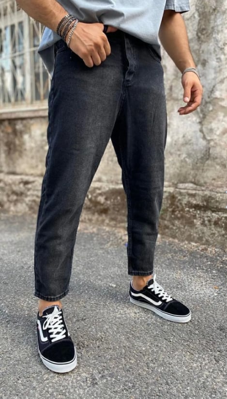 Boyfriend Siyah Eskitme Taşlamalı Kot Pantolon