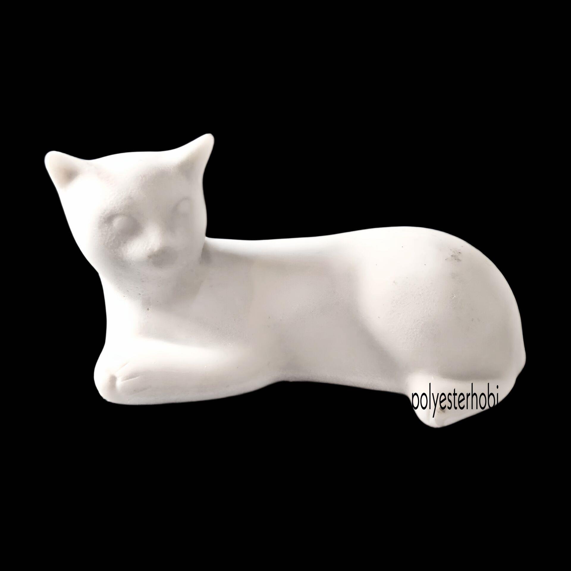 ob-1871-yatan-kedi-ham-polyester-obje-f37d-4.jpg