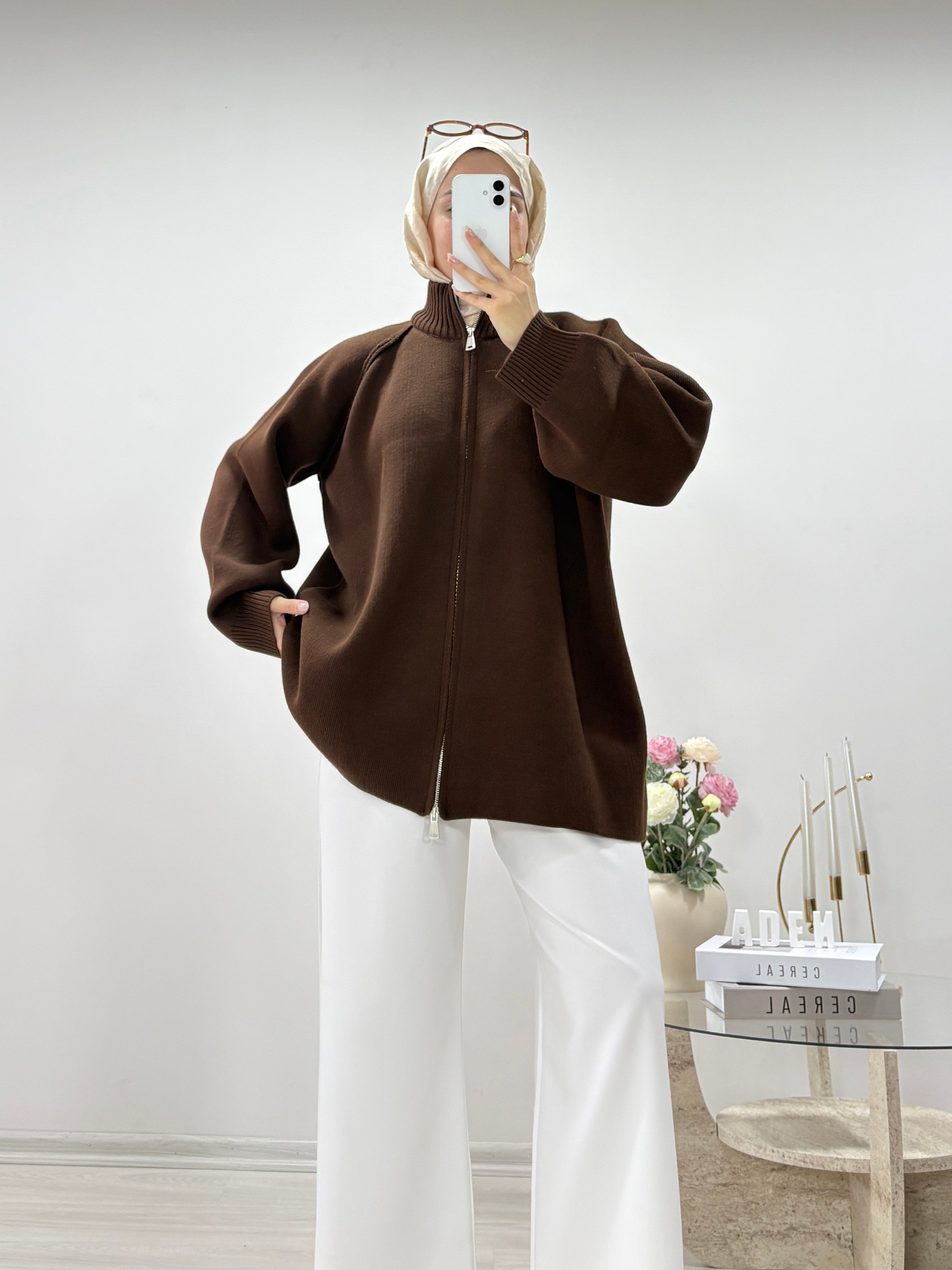 ÇİFT FERMUARLI HIRKA KAHVE