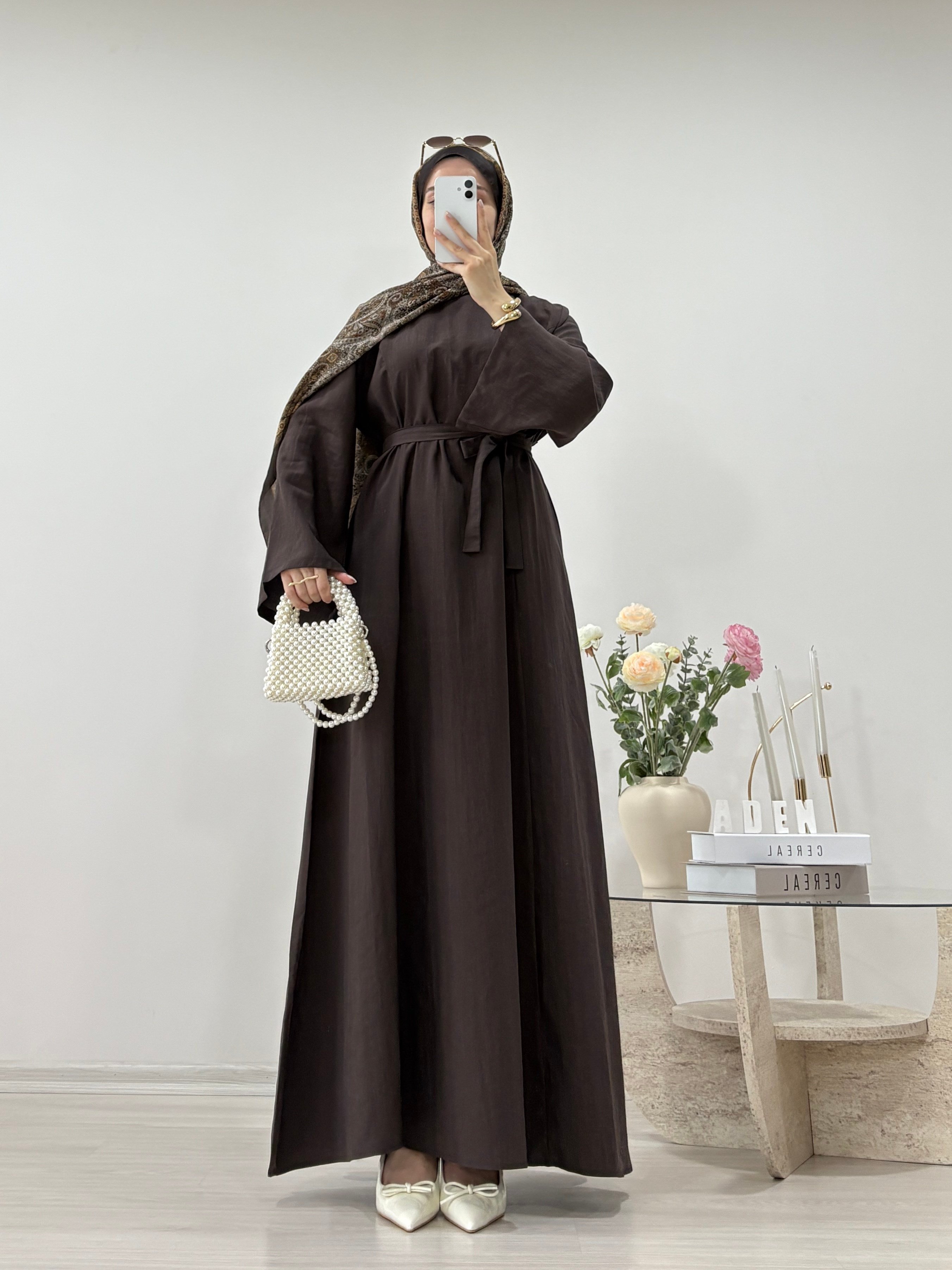 KEMERLİ TENSEL ELBİSE KAHVE
