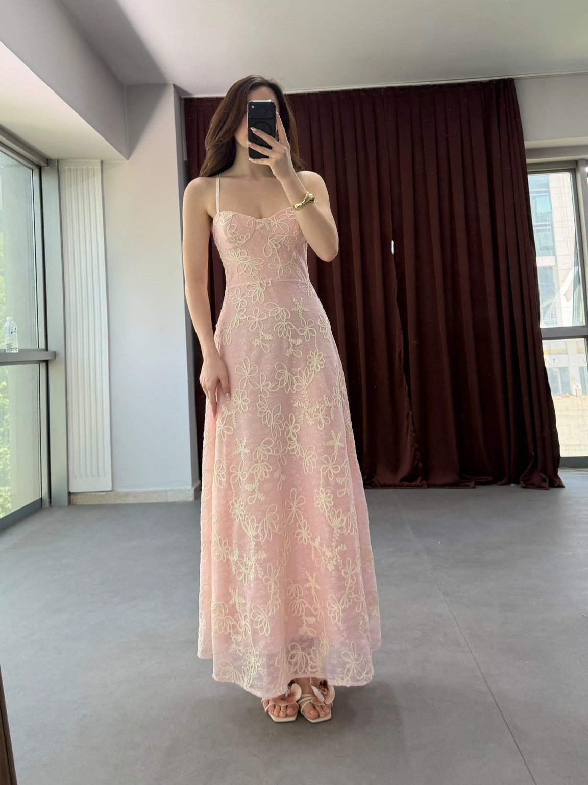 Modern Kesim, Özel Floral Nakış İşlemeli Askılı Elbise NVM-20488