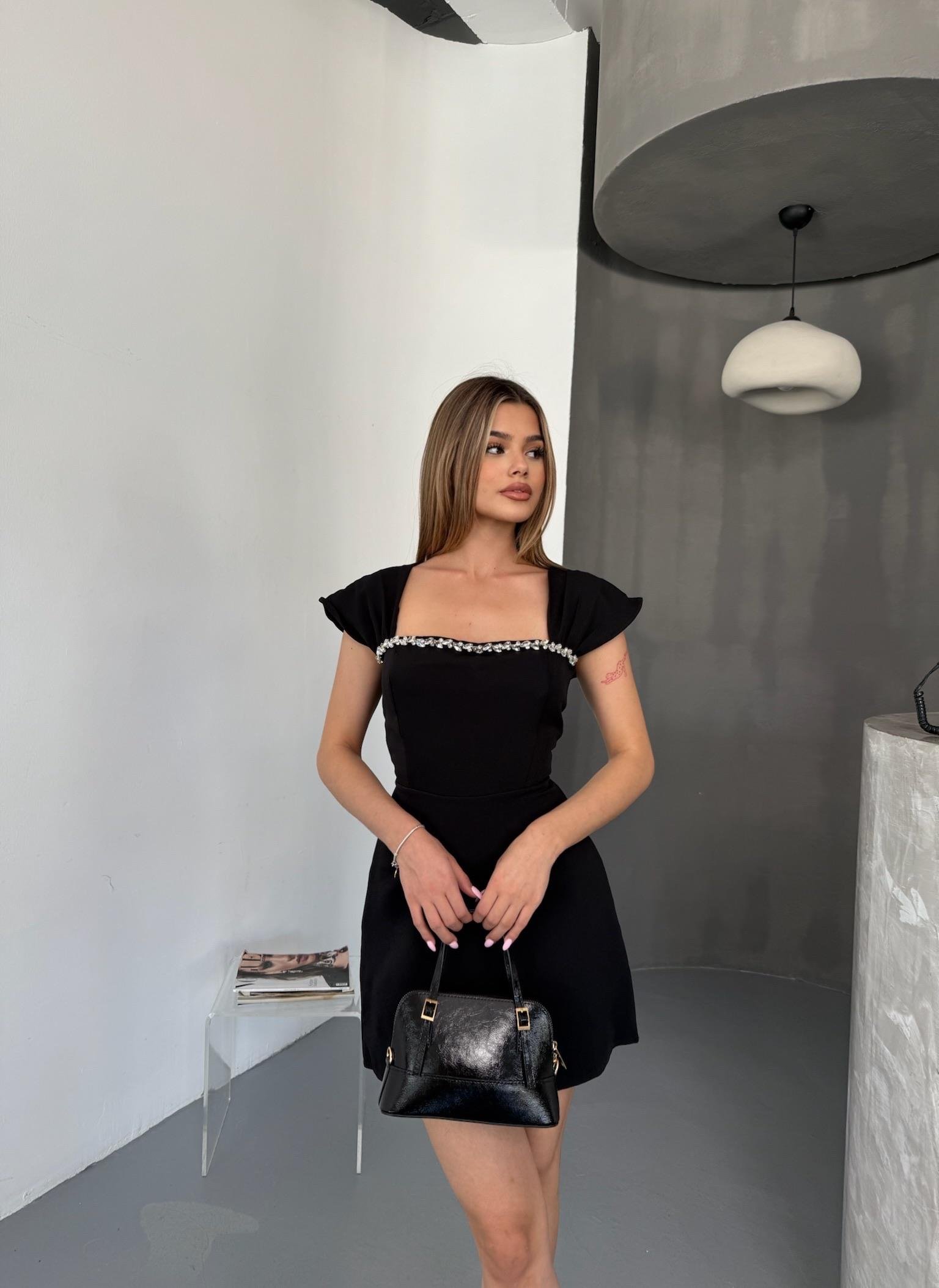 Siyah Taş Detaylı Mini Düğün Nişan Mezuniyet Kadın Elbise