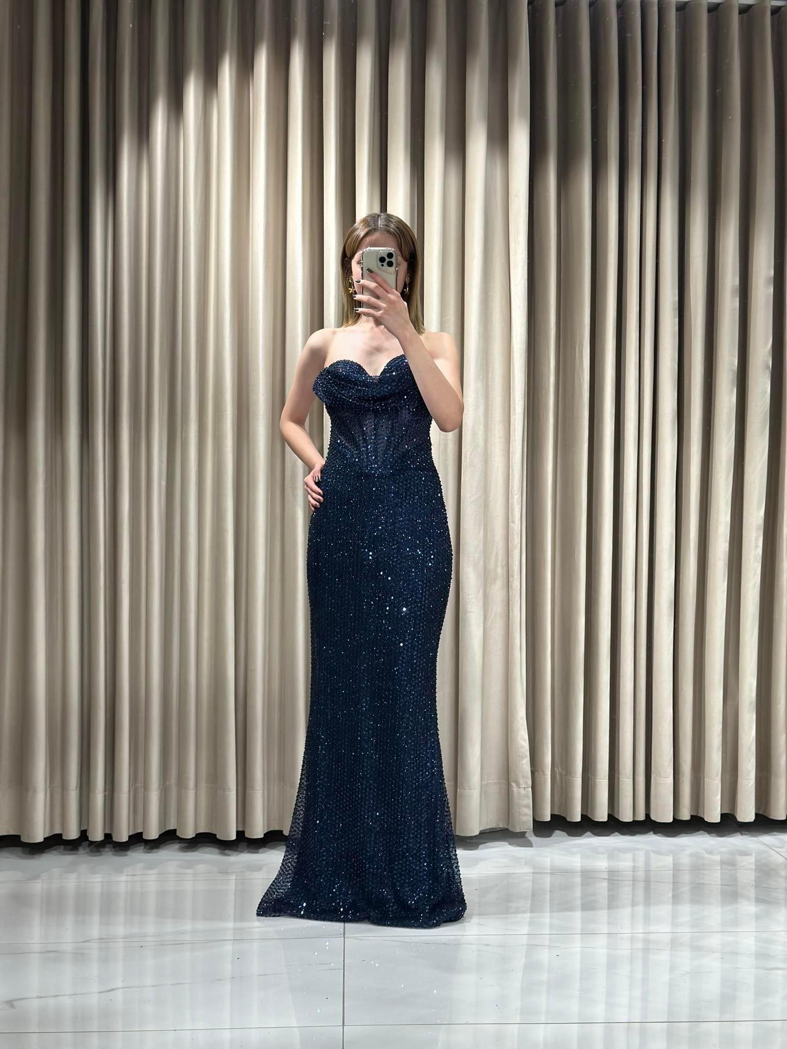 Lacivert Balık Model Boncuk Taş İşlemeli Straplez Model Abiye Elbise | Kaleiçi Yıldızlar