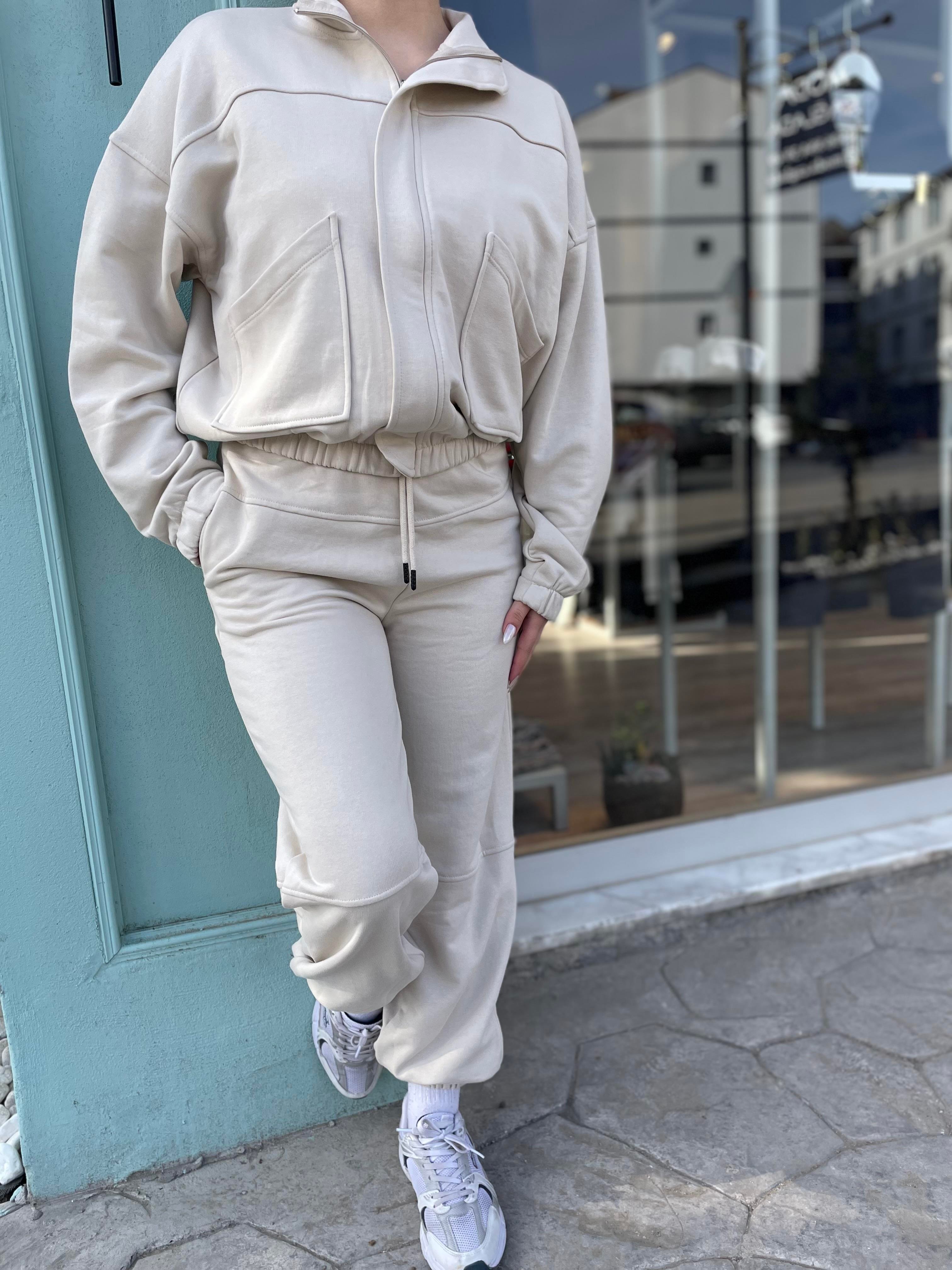 Krem Lastikli Eşofman Takımı