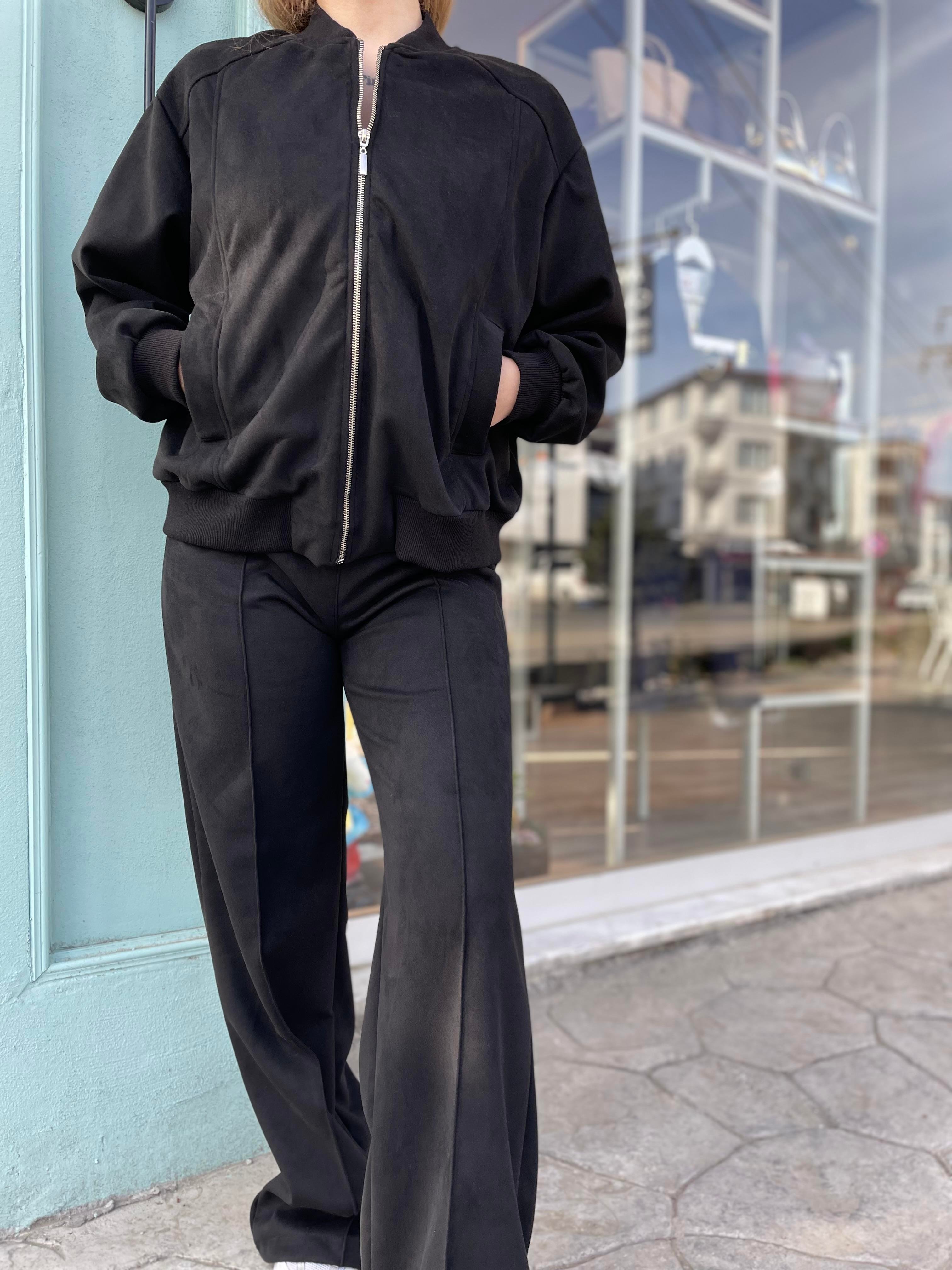 Siyah Bol Paça Eşofman Takımı