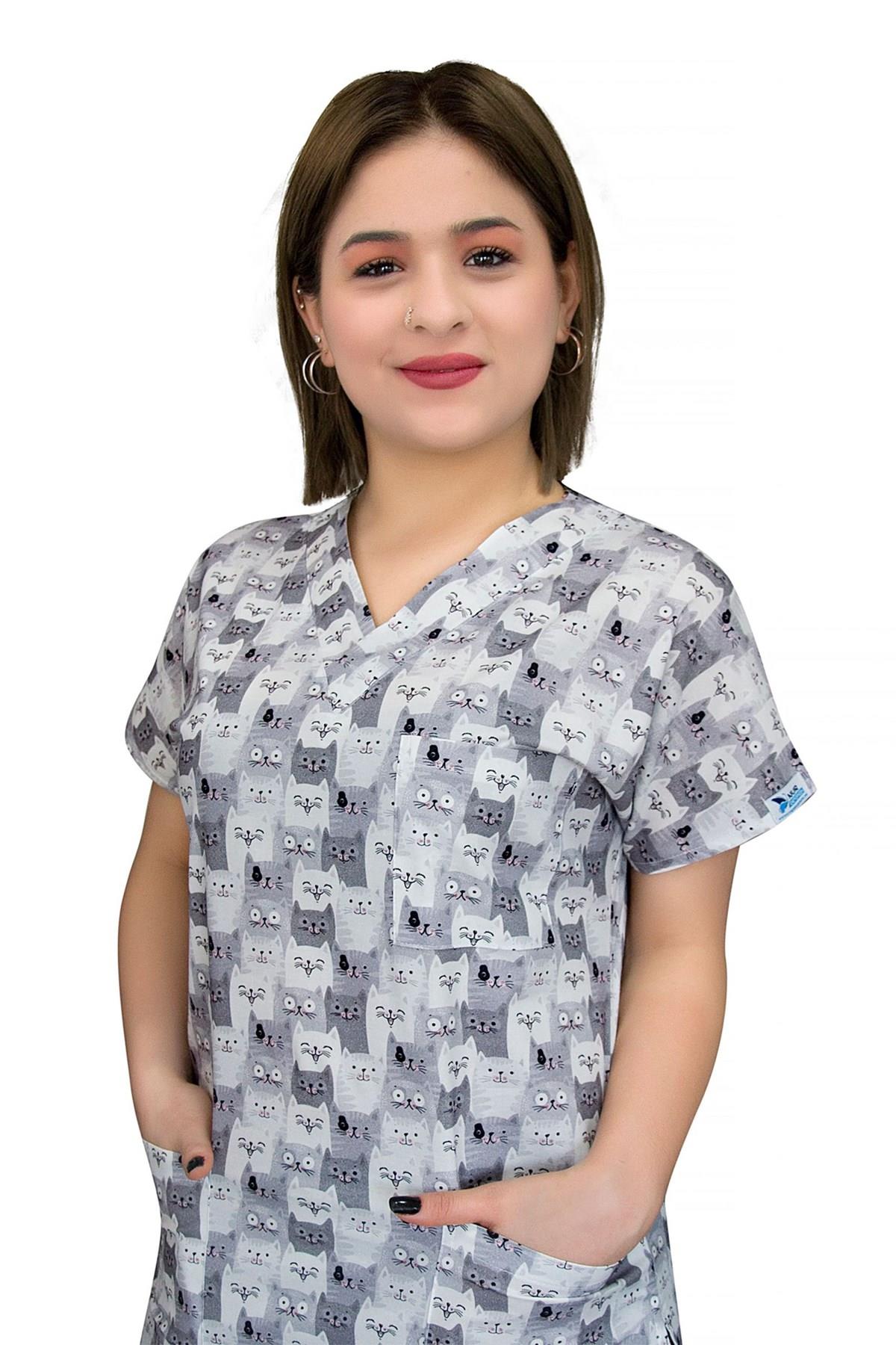 Gri Kediler Pamuklu Master Likra Doktor Hemşire Veteriner Tek Üst Forma-Nur Medikal Giyim