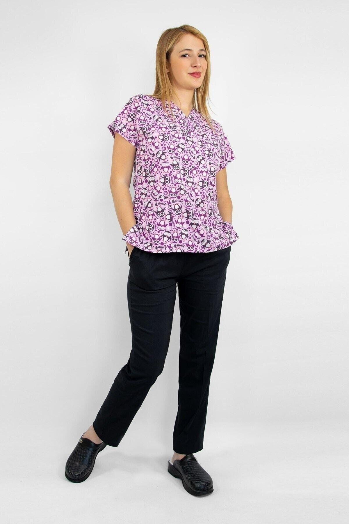 Neşeli Penguen Desenli Likralı Alt Üst Takım-Nur Medikal Giyim