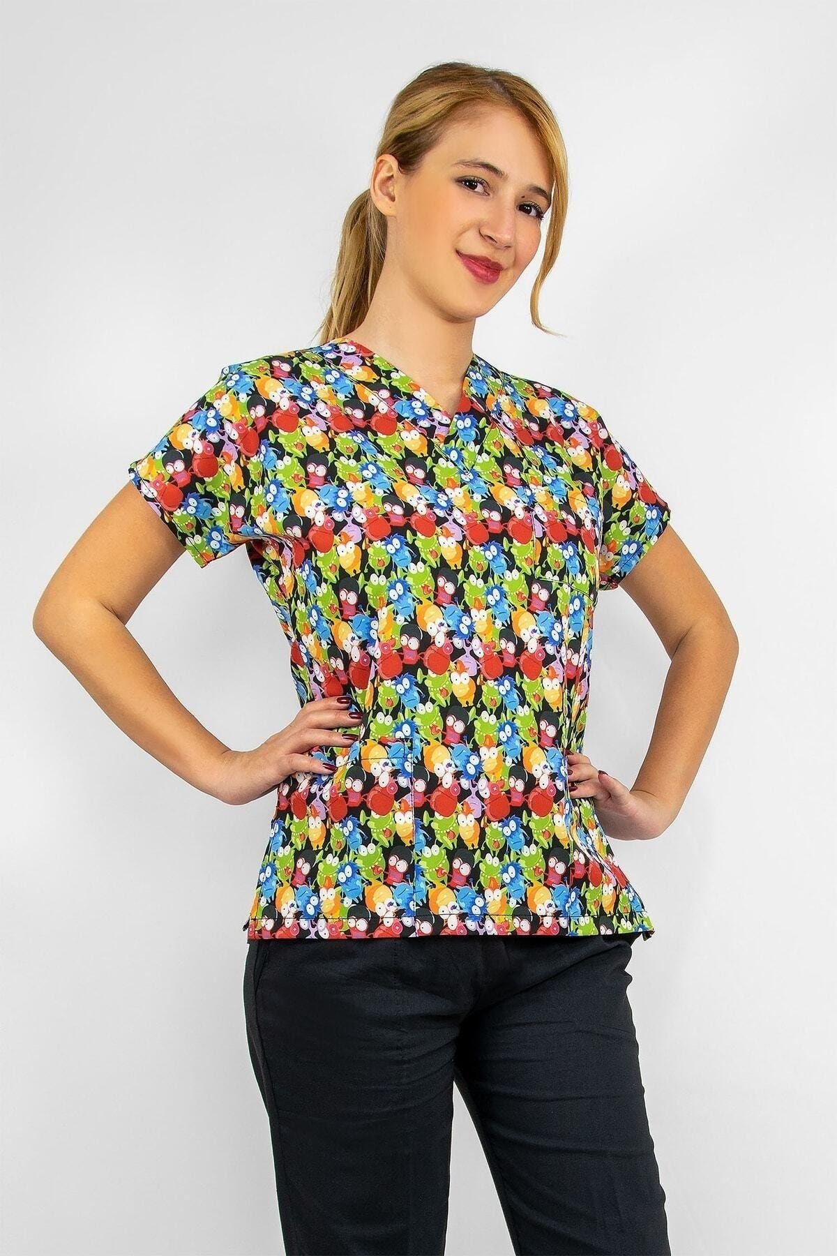 Renkli Kurbağalar Desenli Dijital Baskı Üst Forma-Nur Medikal Giyim