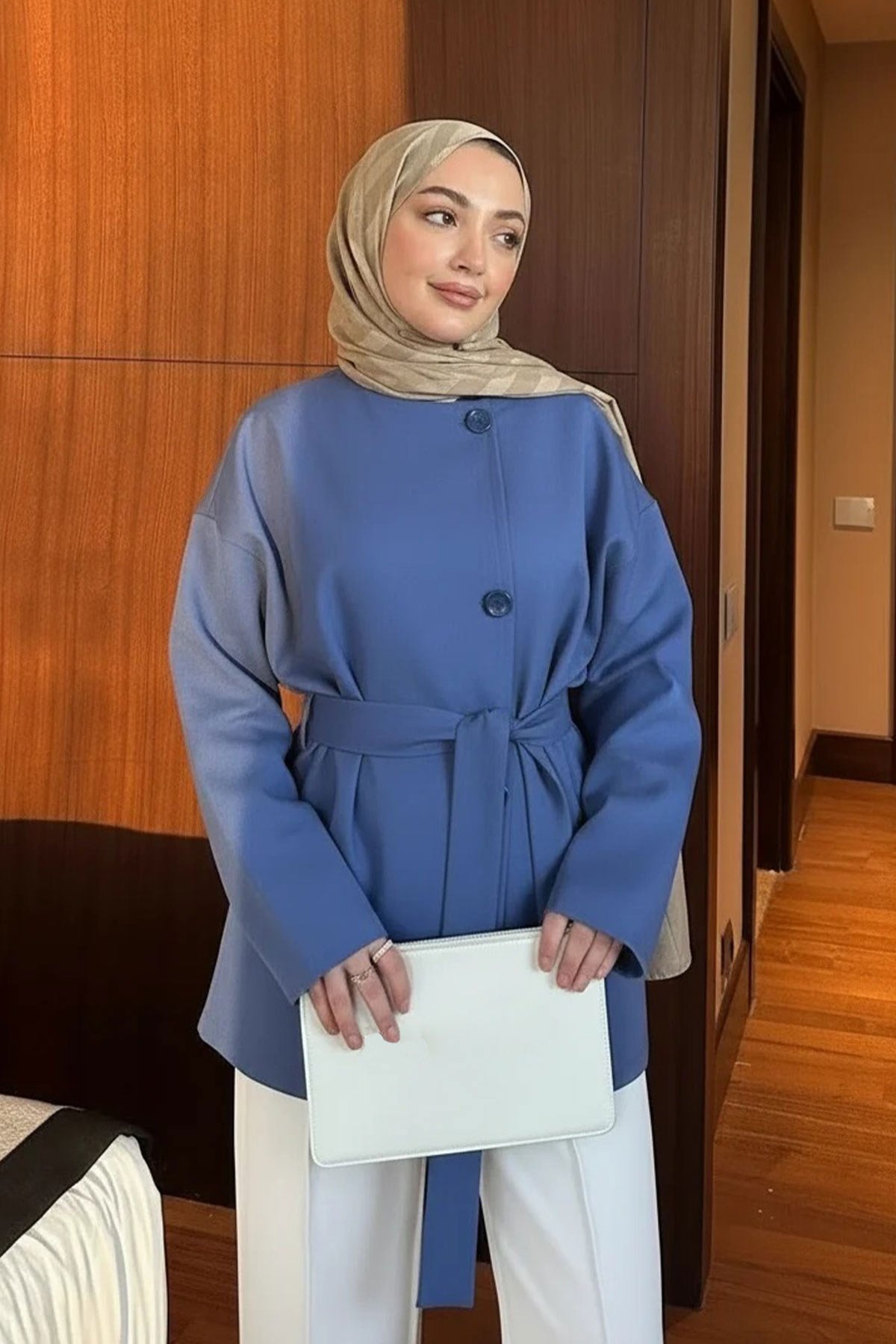 Kuşaklı Düğme Detay Gömlek - Mavi