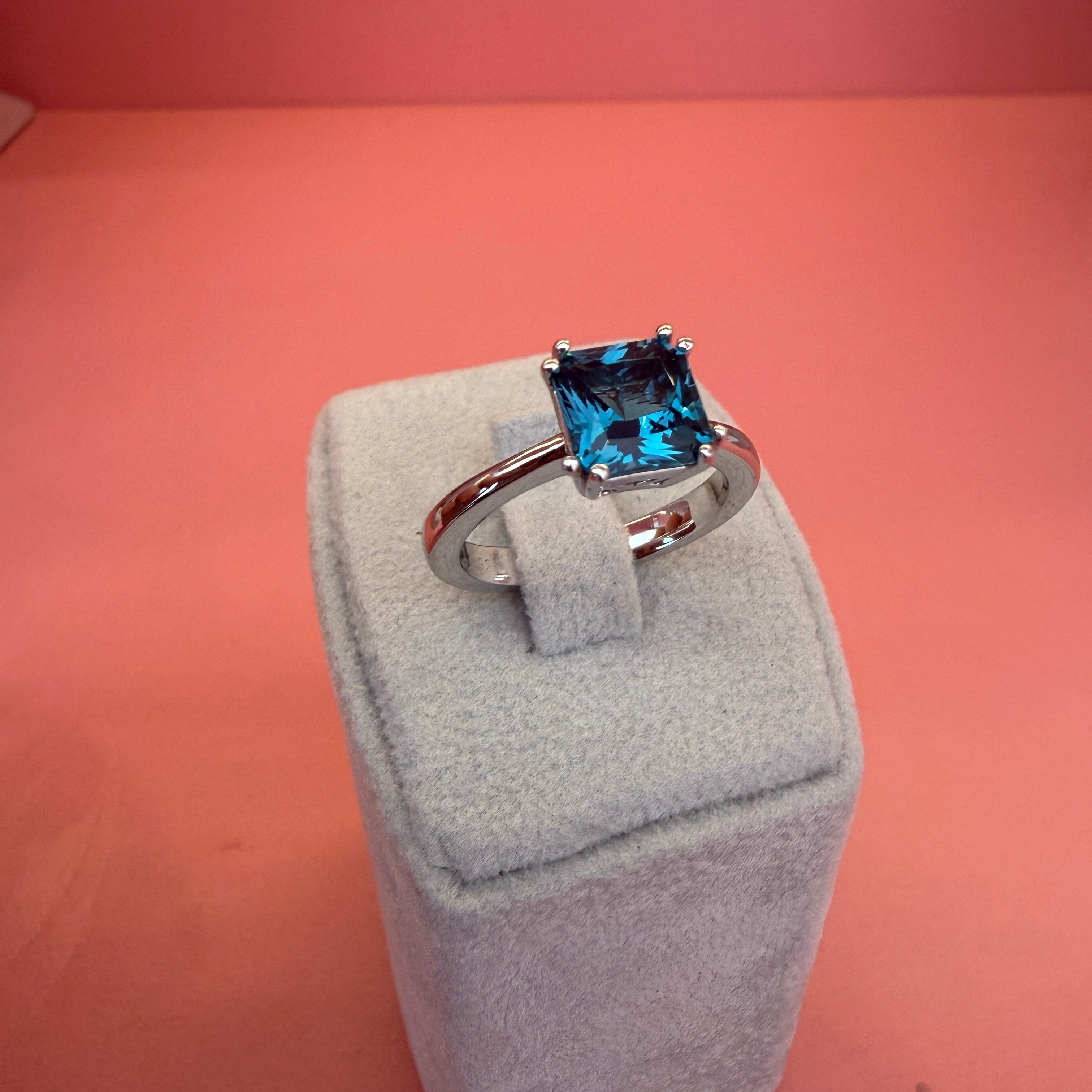 BYNARS AZURE PRINCESS RING