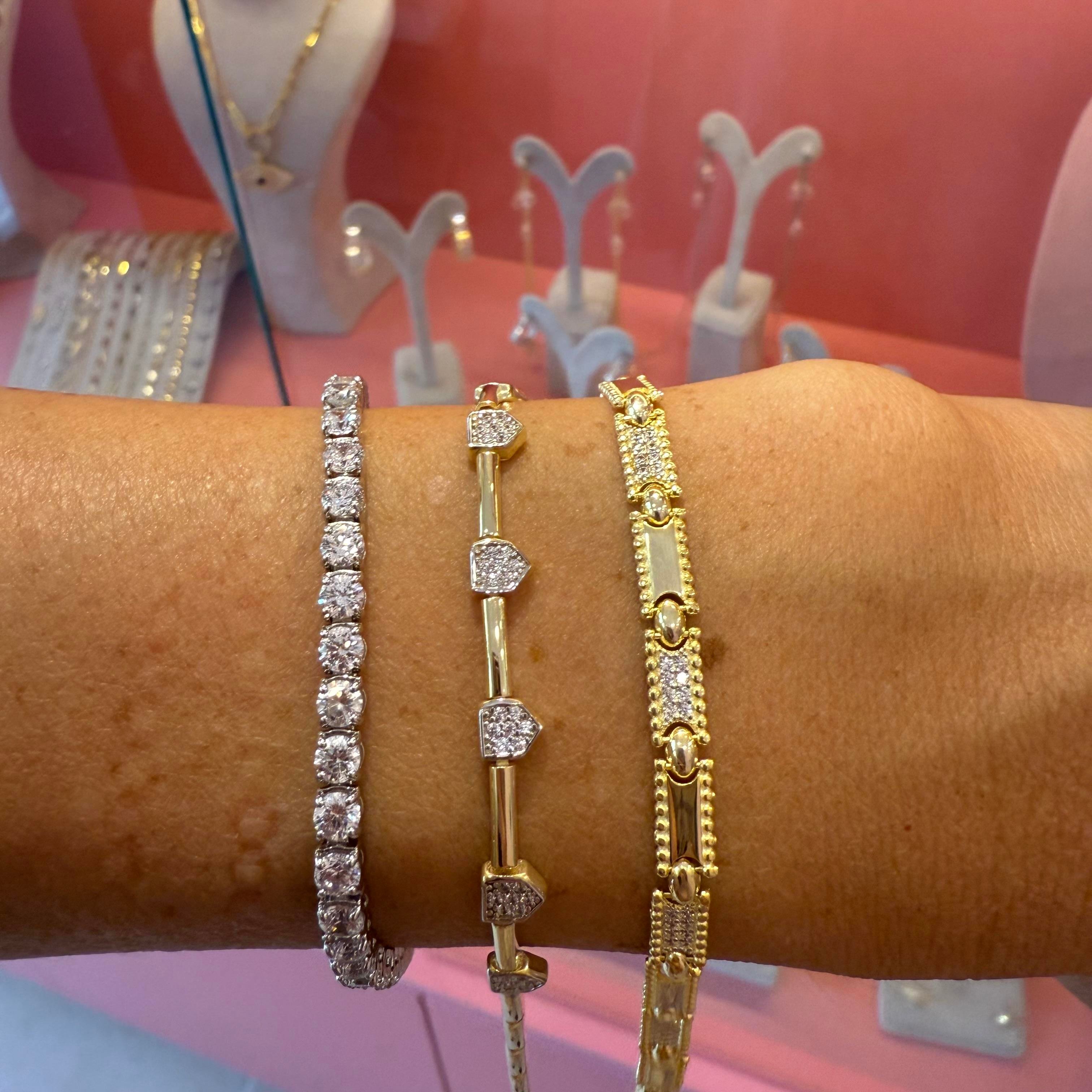 LORA TAŞLI GOLD BİLEKLİK