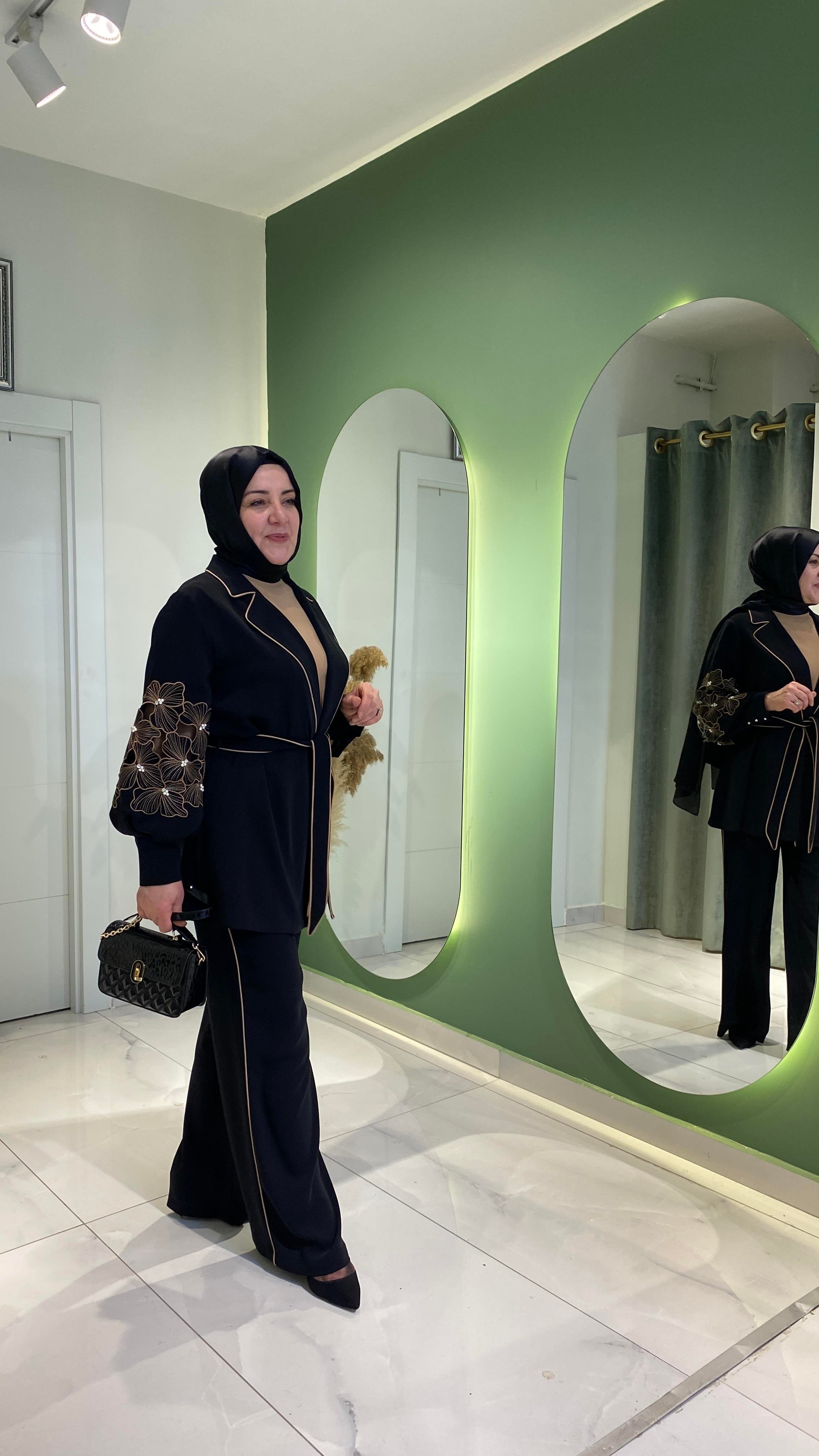 KOLLARI NAKIŞLI BİYELİ CEKET